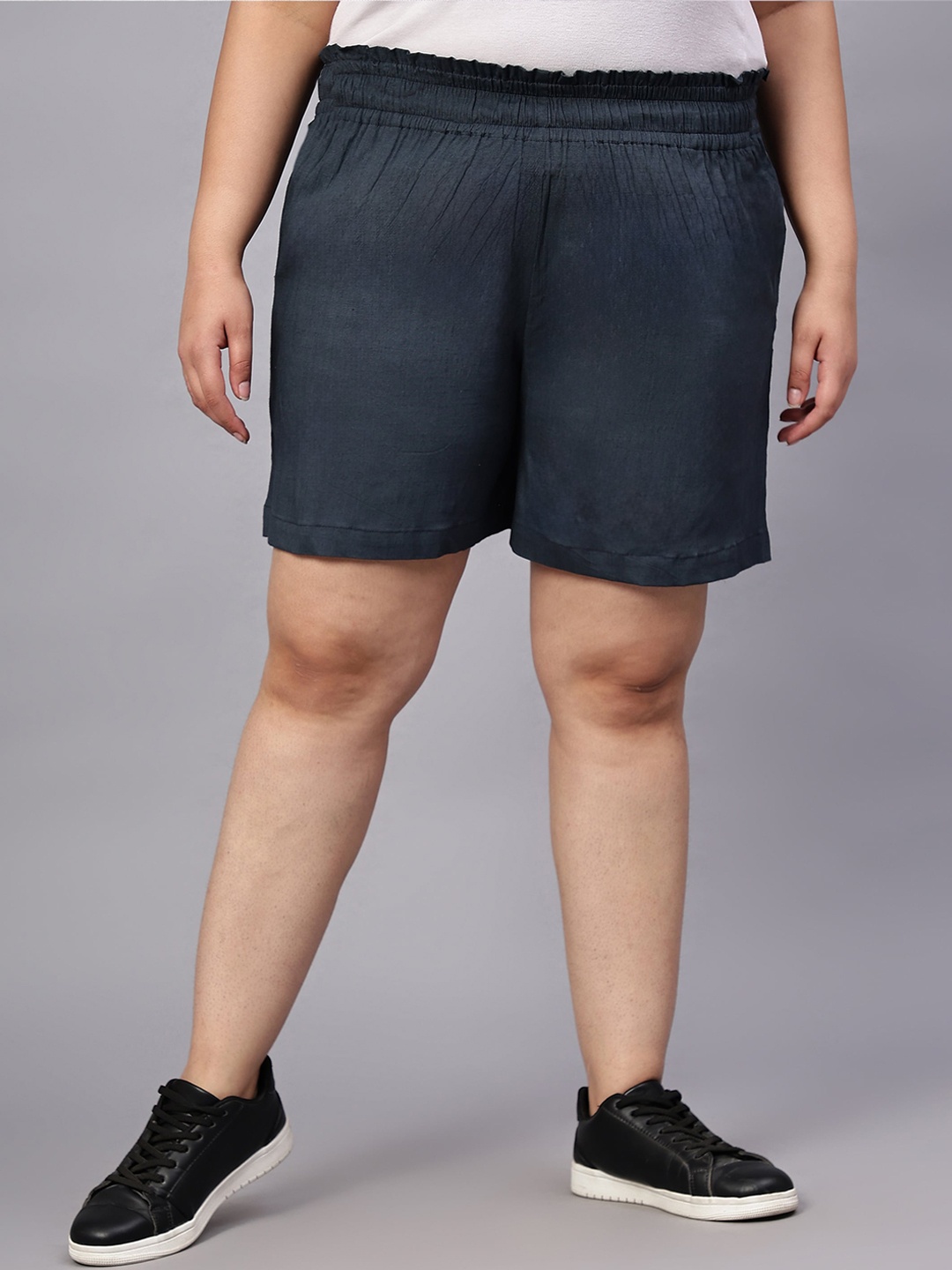 

Indietoga Plus Size Pure Cotton High-Rise Stretchable Shorts with Pockets, Grey