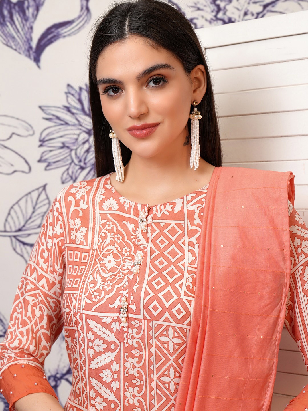 

Vishudh Ethnic Motifs Printed Sequinned Straight Kurta with Trousers & Dupatta, Peach