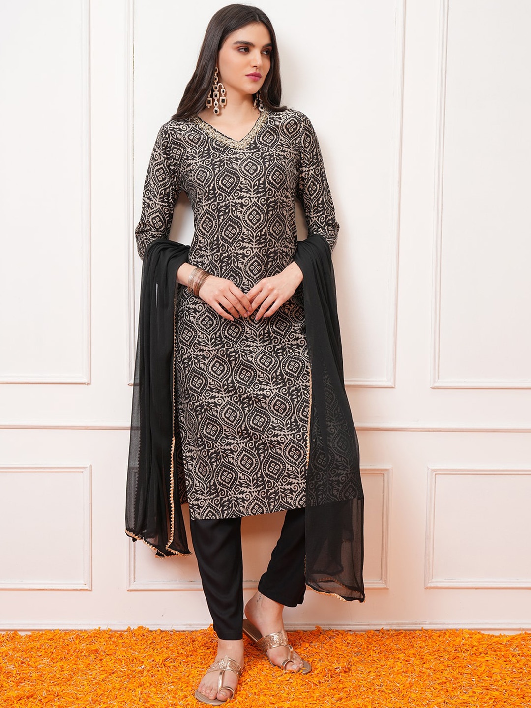 

Vishudh Ethnic Motifs Printed Regular Beads and Stones Kurta with Trouser & Dupatta, Black