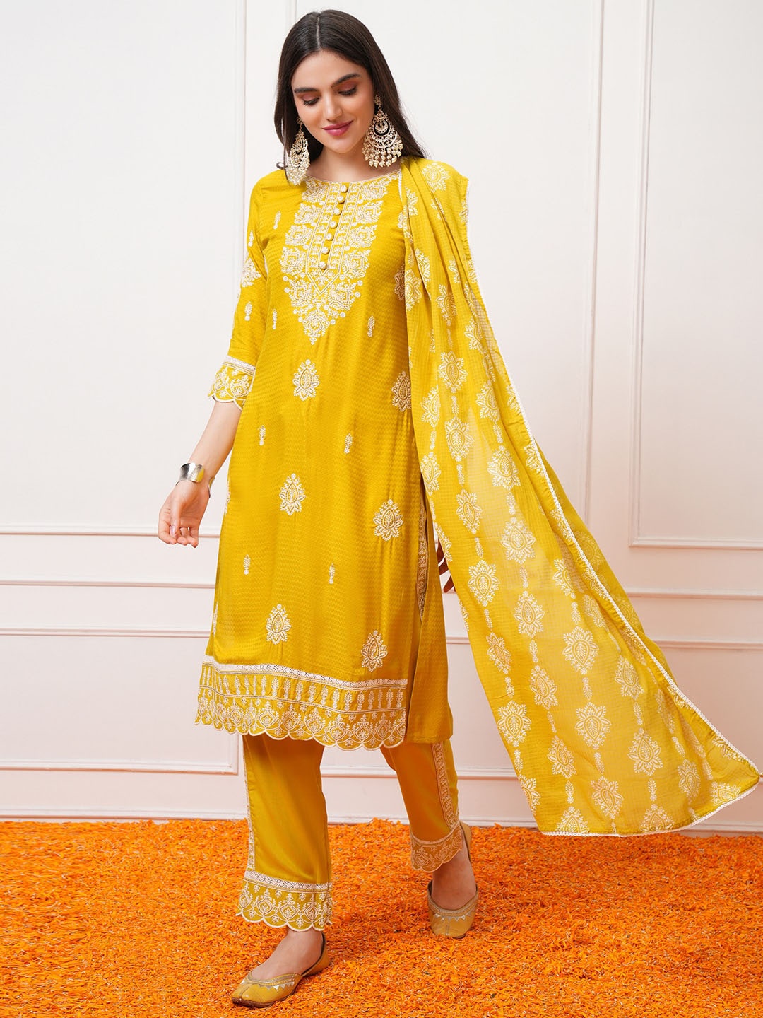 

Vishudh Floral Embroidered Regular Thread Work Kurta with Trousers & With Dupatta, Mustard