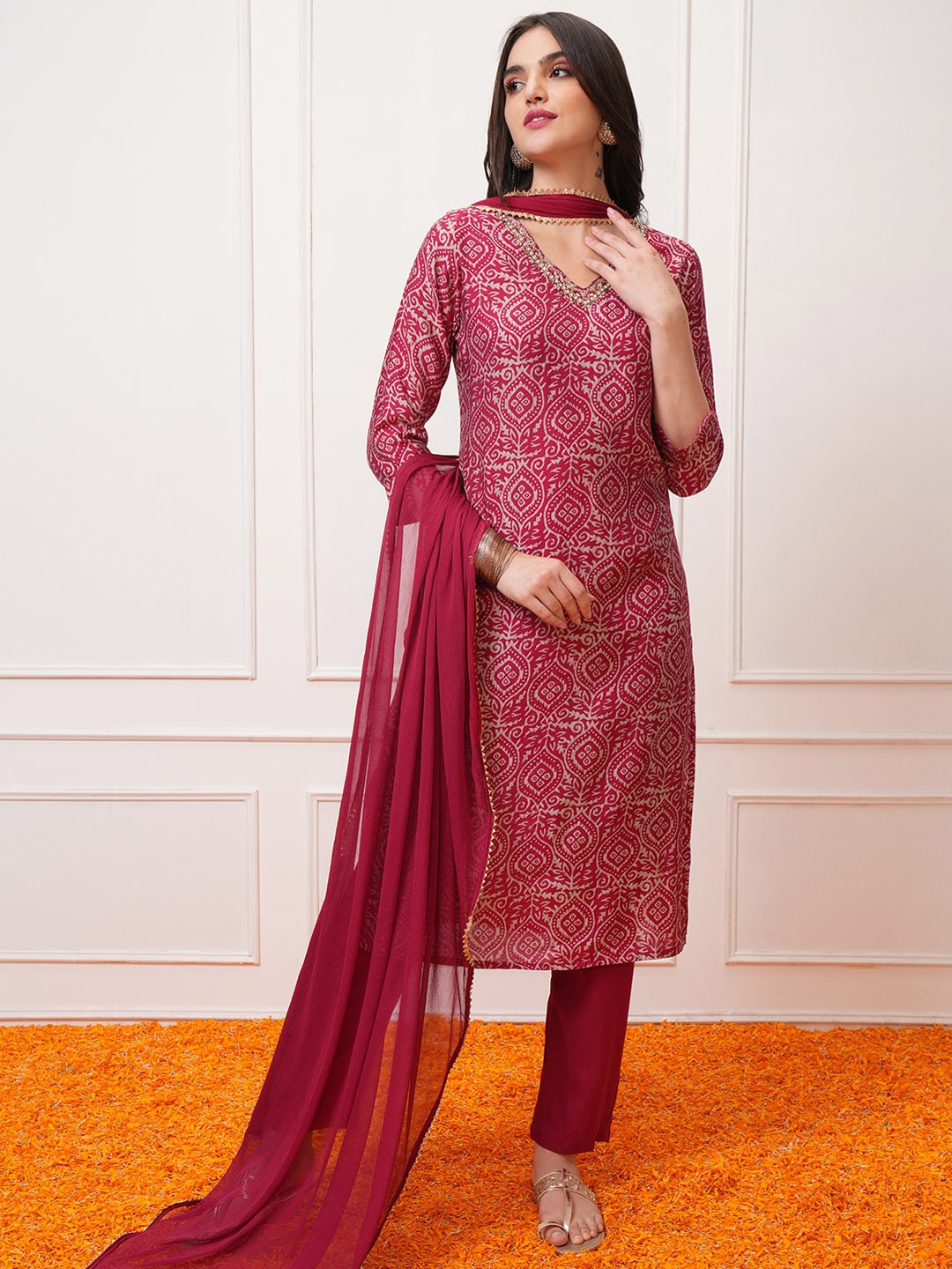 

Vishudh Floral Printed Regular Kurta with Trousers & With Dupatta, Pink