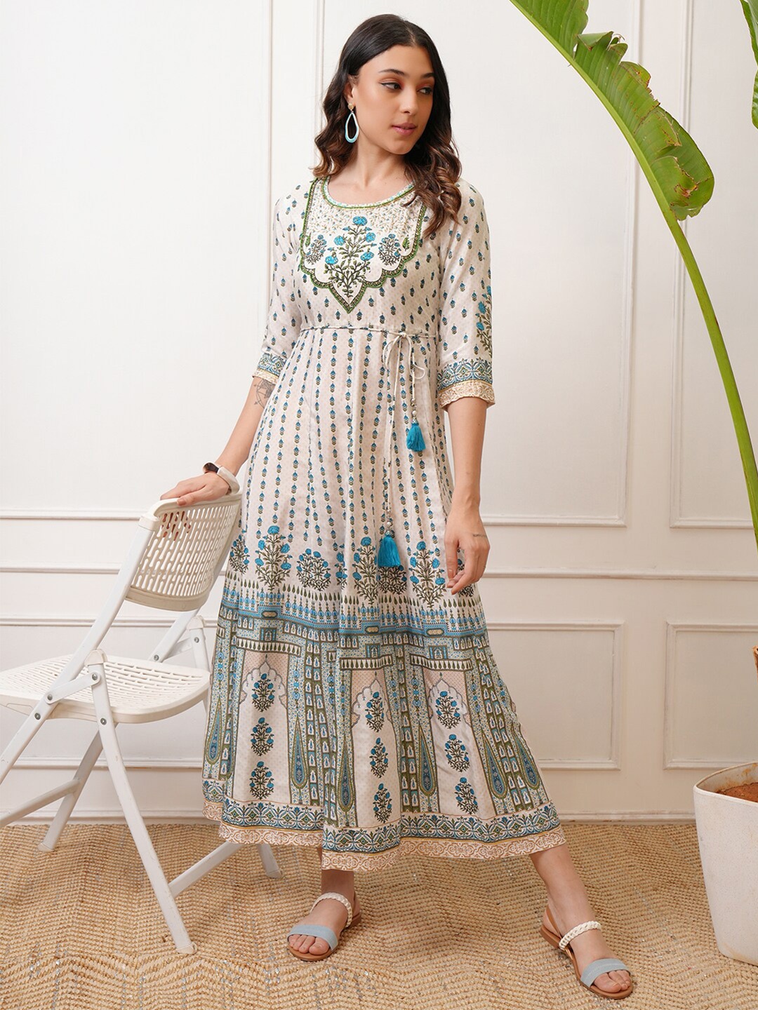 

Vishudh Ethnic Motifs Printed Maxi Dress, Blue