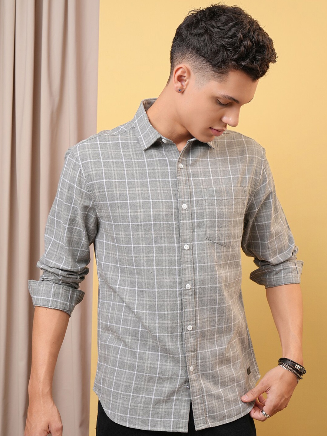 

LOCOMOTIVE Premium Dobby Textured Checked Cotton Relaxed Shirt, Grey