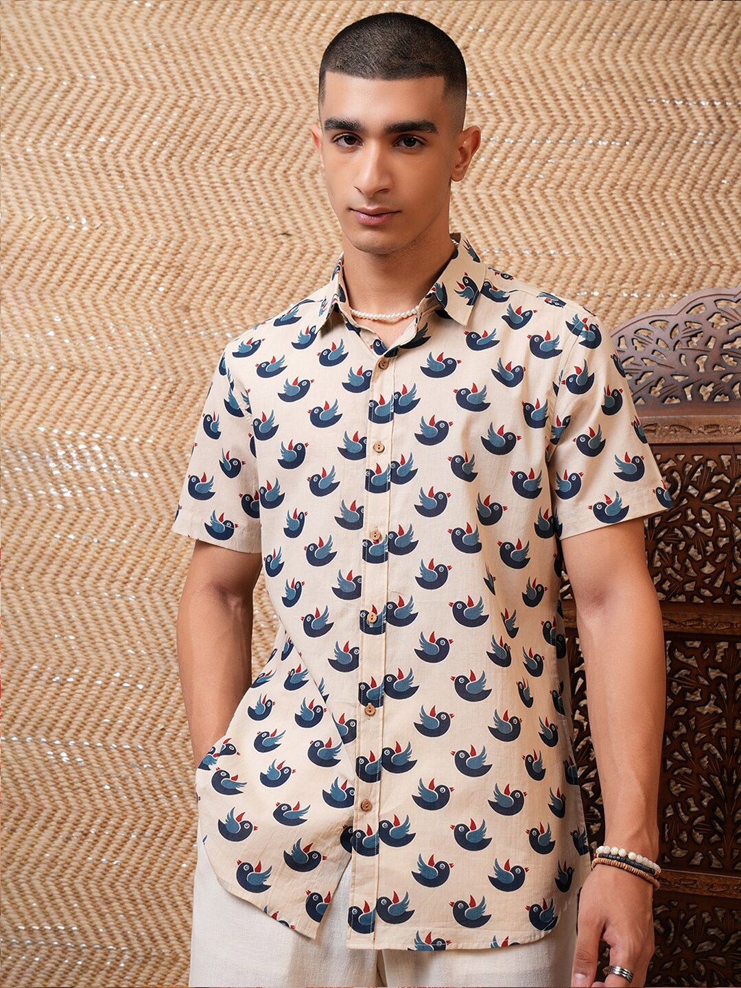 HIGHLANDER Spread Collar Regular Fit Half Sleeve Shirt, Navy blue