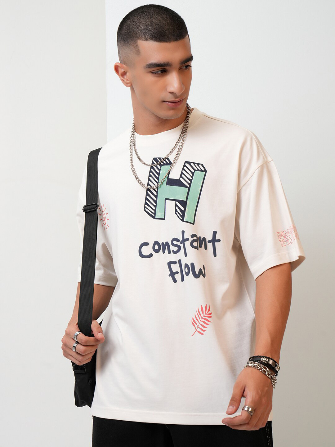 

HIGHLANDER Off White Typography Puff Printed Drop Shoulder Sleeves Oversized T-shirt