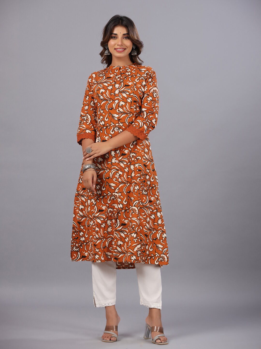 

Amchoor Floral Printed Mandarin Collar Princess Cut Cotton Kurta, Rust