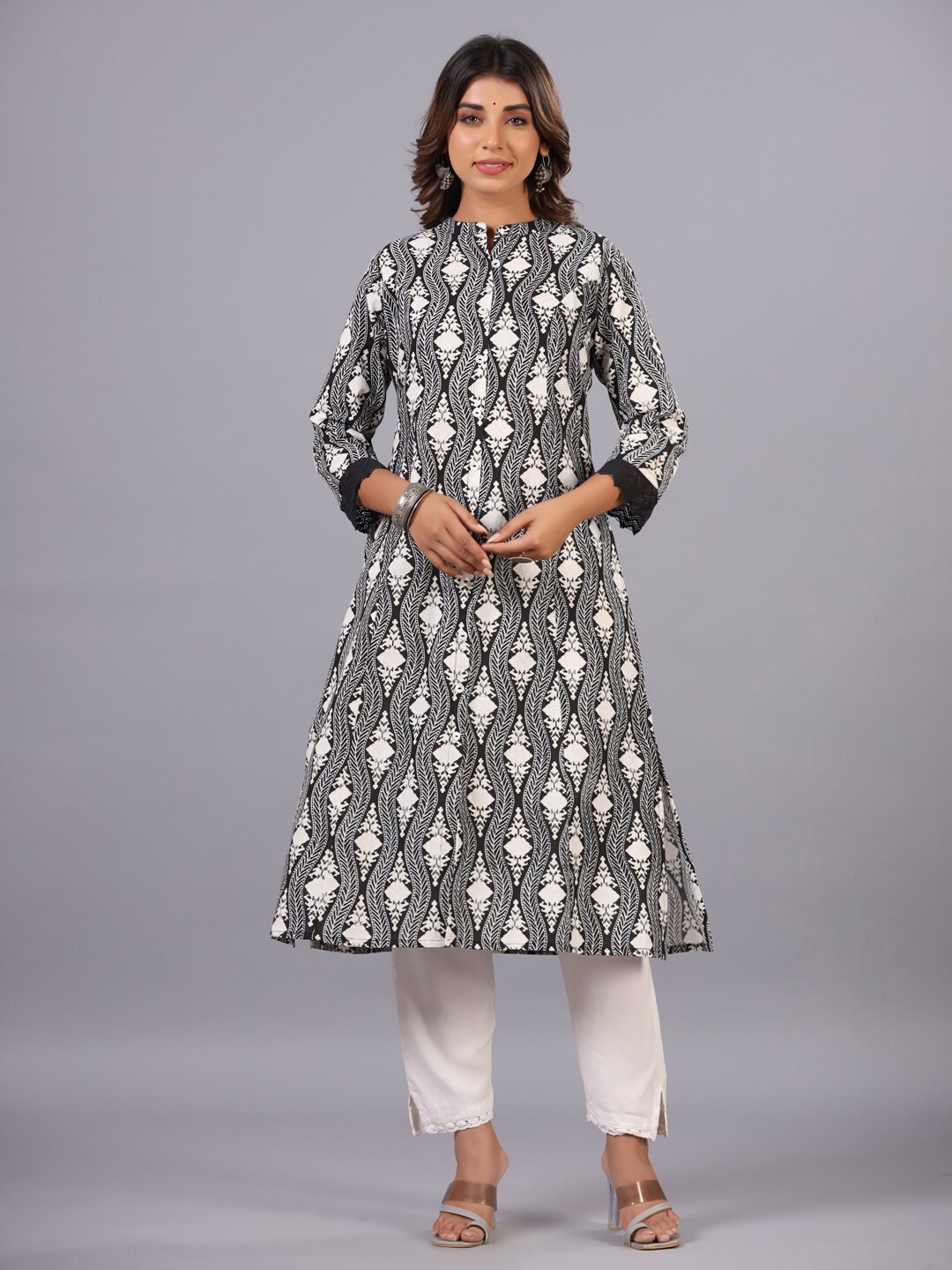 

Amchoor Tribal Printed Pure Cotton A-Line Kurta, Black