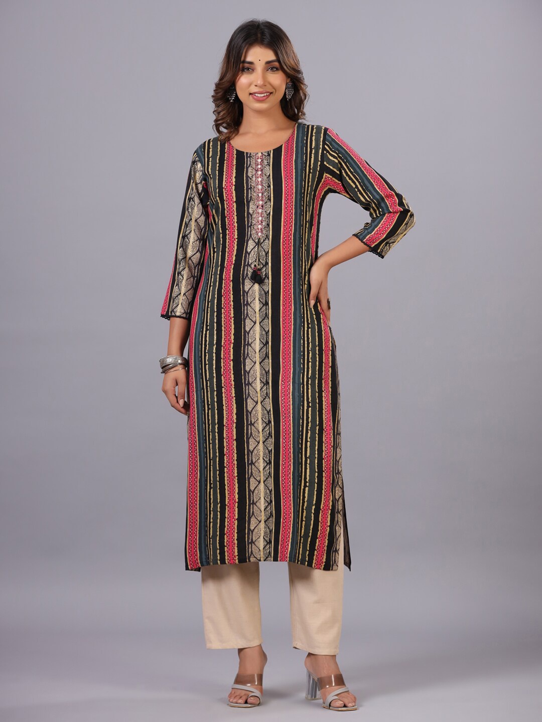 

Amchoor Striped Straight Kurta, Navy blue