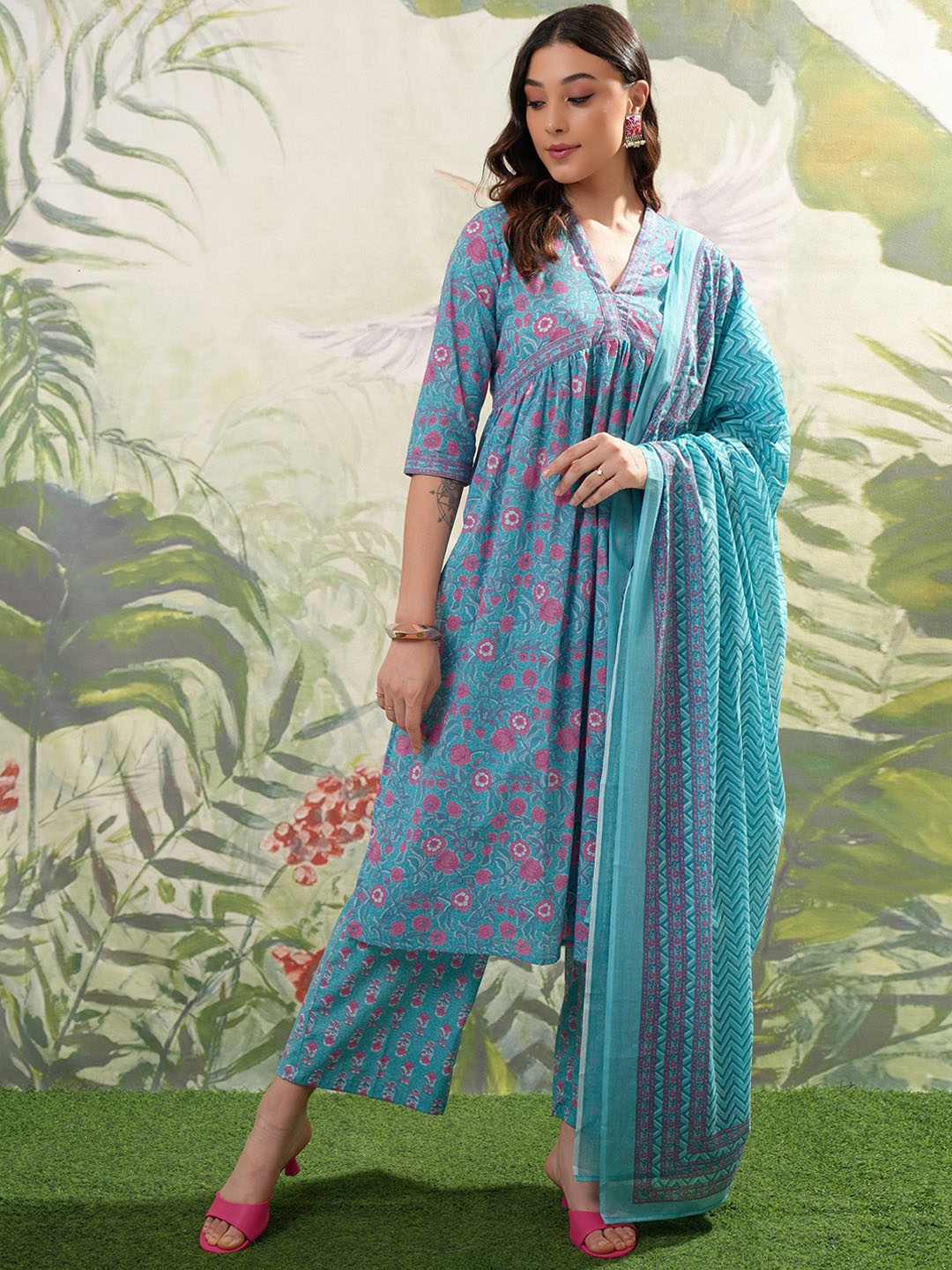 

Vishudh Blue Floral Printed Empire Pure Cotton Kurta with Palazzo & Dupatta