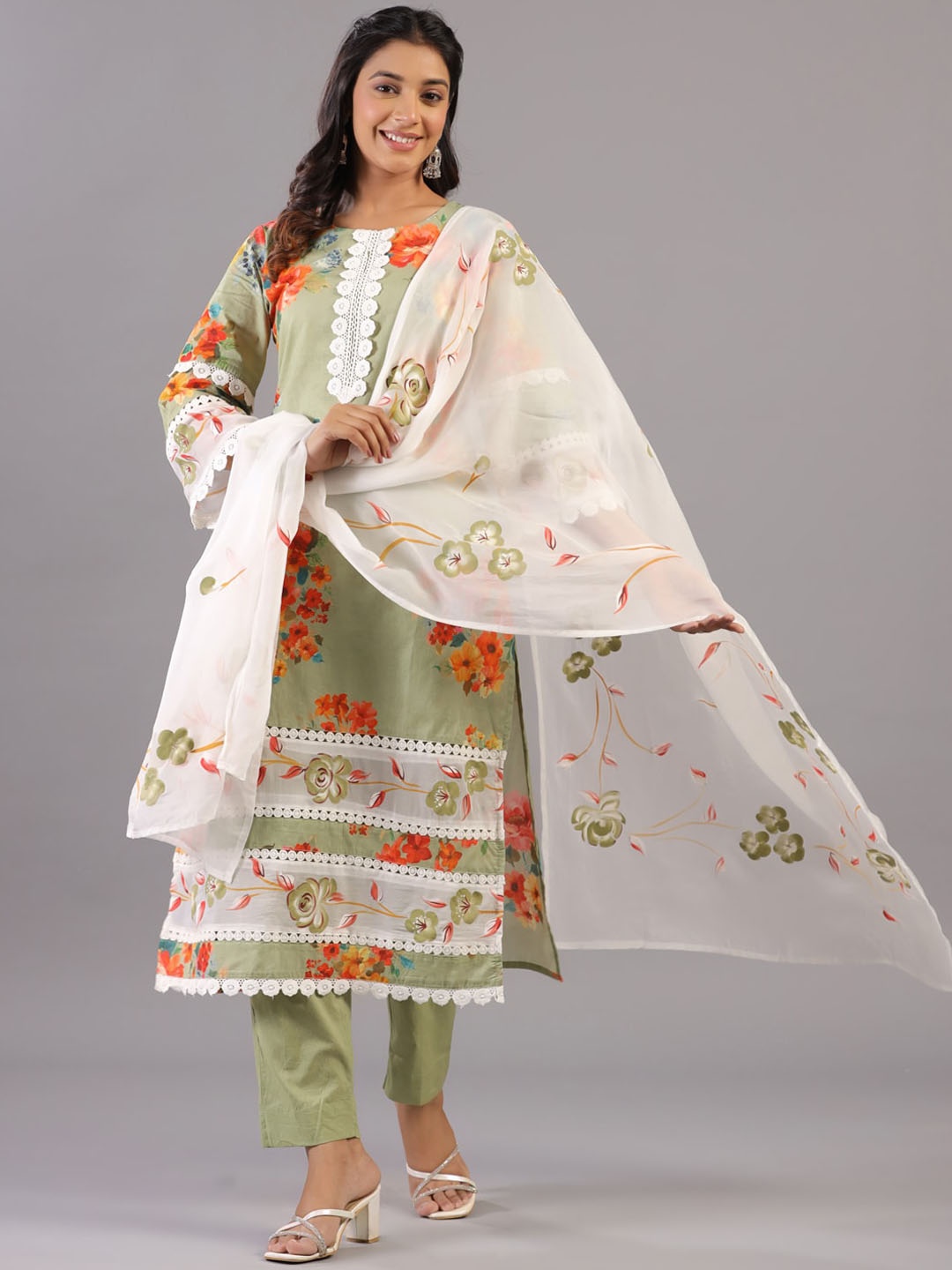 

Amchoor Floral Printed Round Neck Lace Work Kurta With Trousers & Dupatta, Green