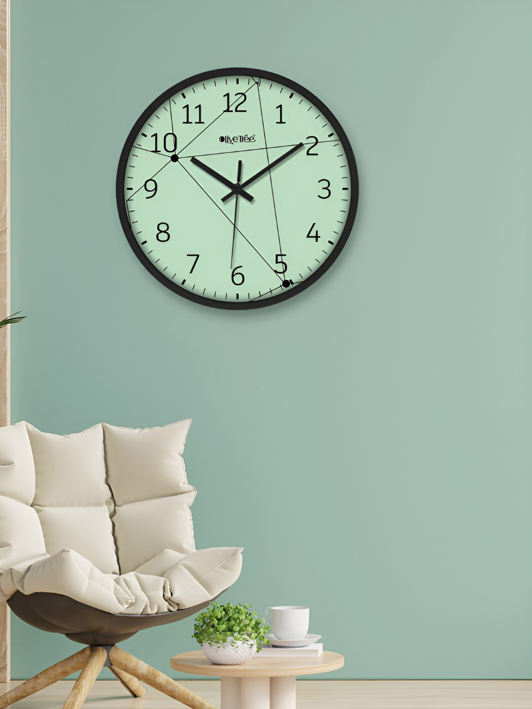 

OLIVE TREE Black & Green Printed Round Shaped Contemporary Analogue Wall Clock