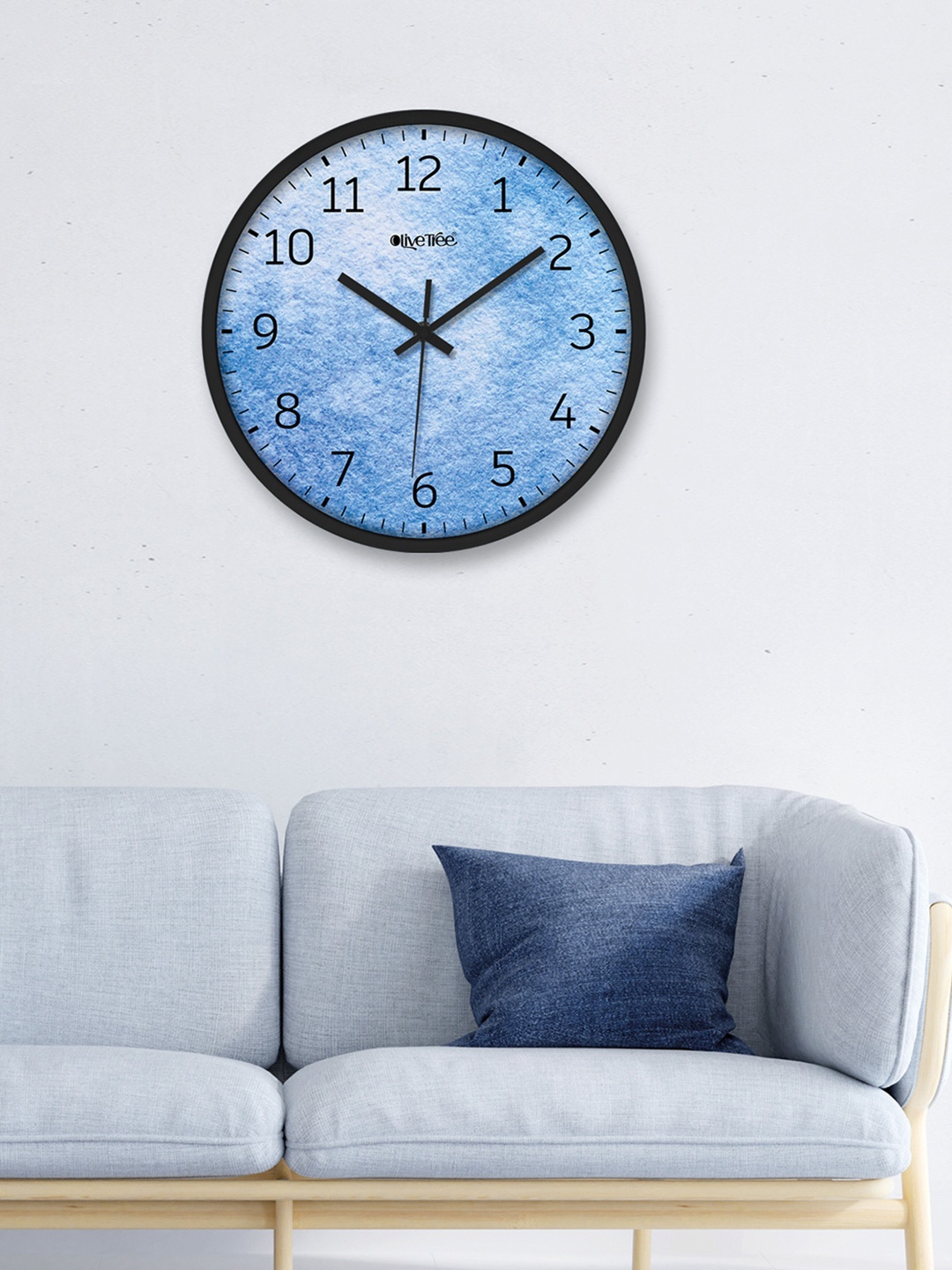 

OLIVE TREE Black & Blue Printed Analogue Round Contemporary Wall Clock