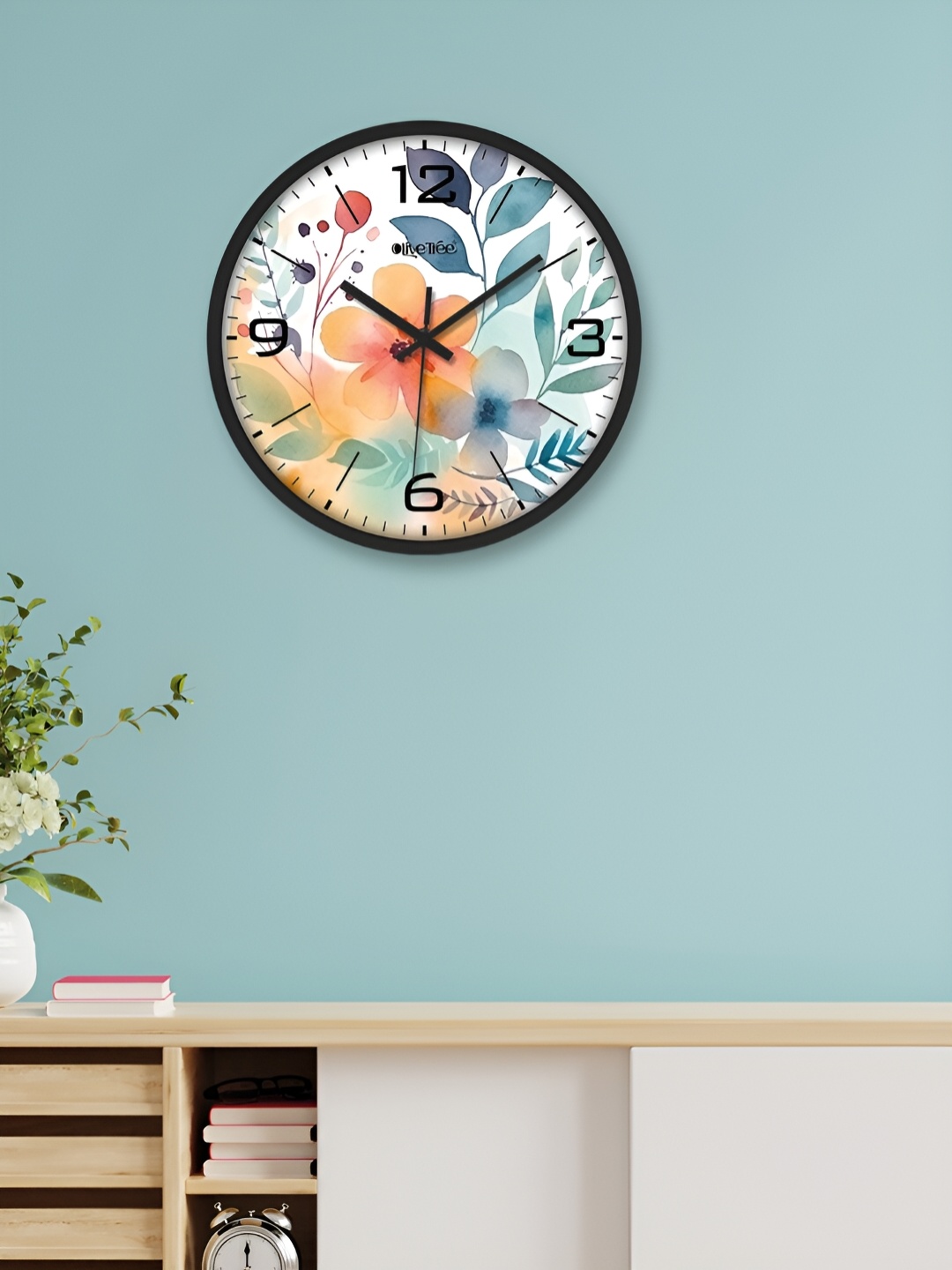 OLIVE TREE Black & White Printed Round Shaped Contemporary Analogue Wall Clock
