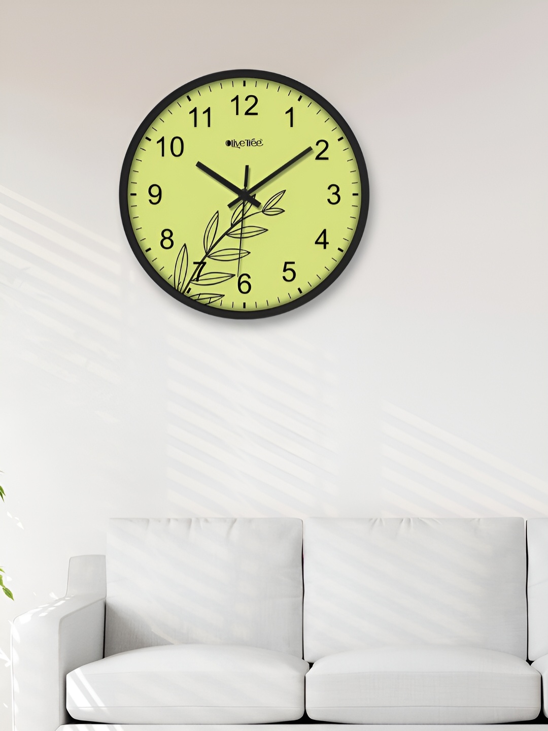 

OLIVE TREE Black & Green Printed Round Shaped Contemporary Analogue Wall Clock
