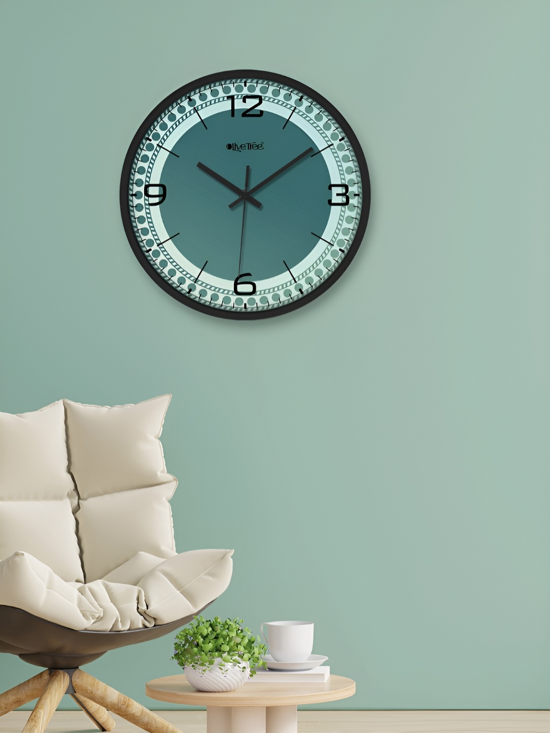 

OLIVE TREE Black & Green Printed Round Shaped Contemporary Analogue Wall Clock