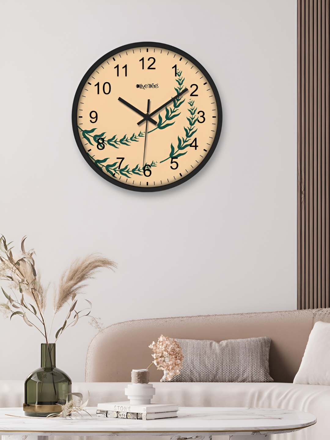 OLIVE TREE Black & Green Printed Round Shaped Contemporary Analogue Wall Clock