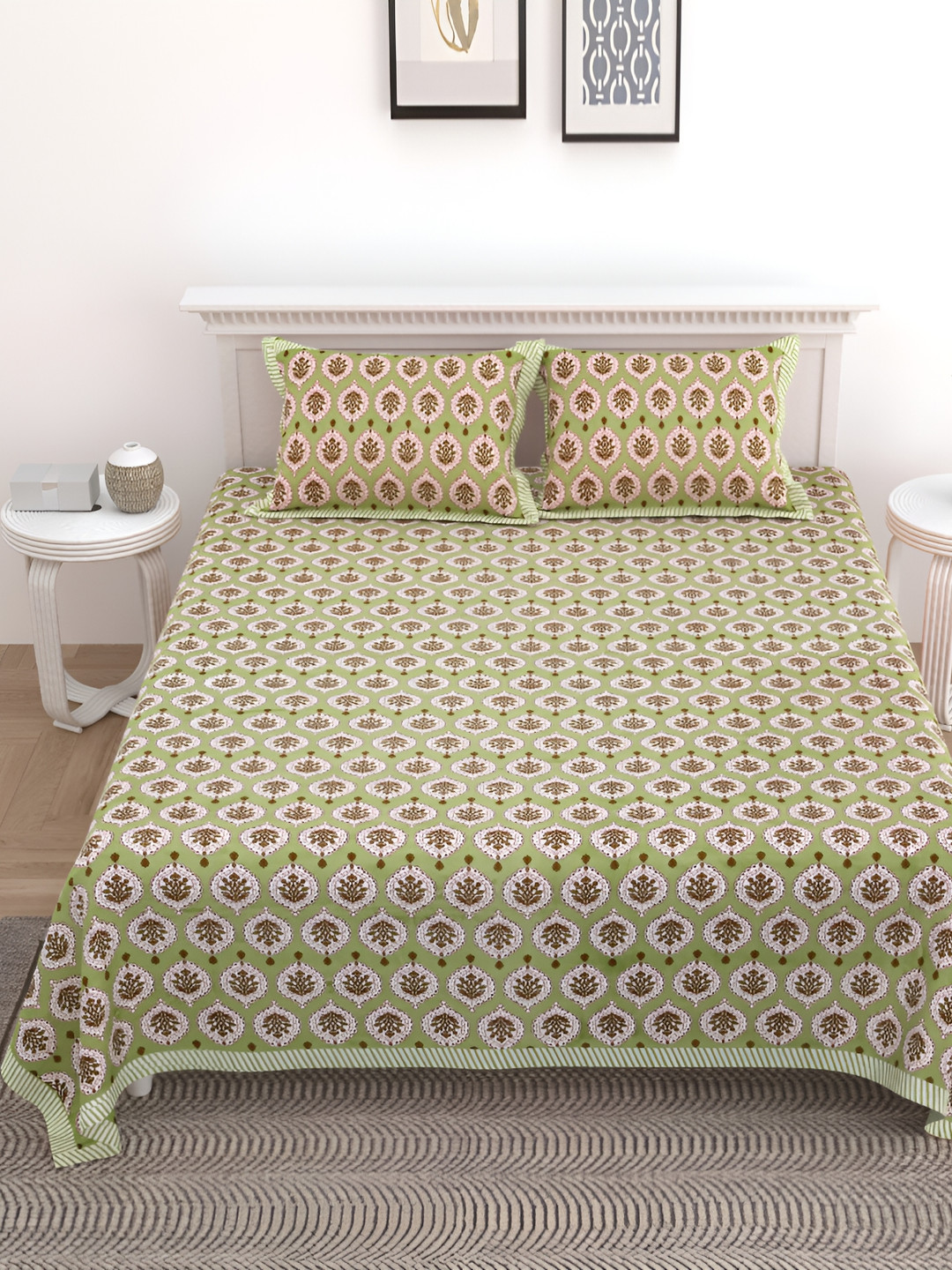 

SHOOLIN Green & Pink Floral Printed Queen Bedsheet with 2 Pillow Covers