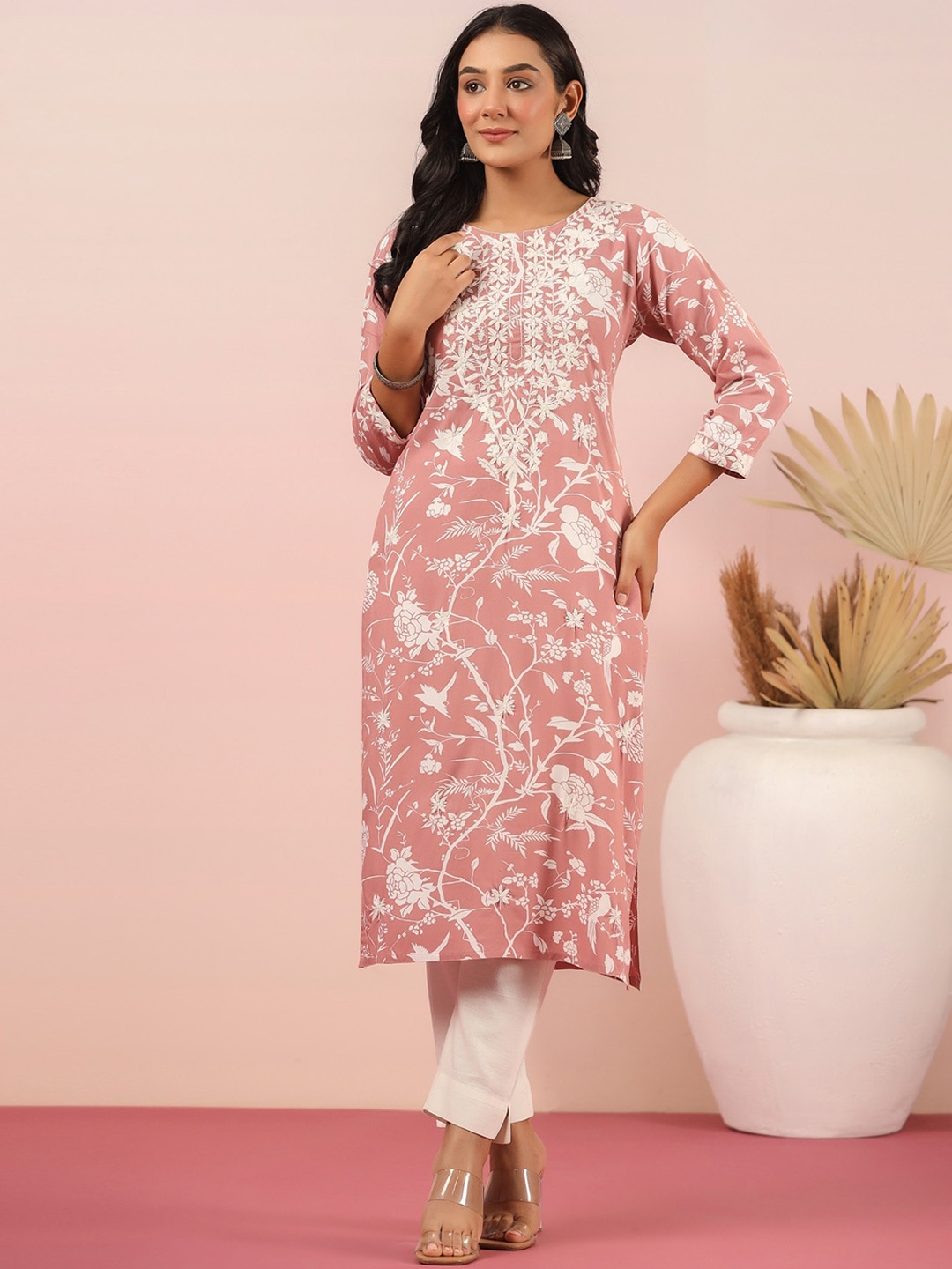 

KALINI Ethnic Motifs Printed Floral Kurta, Peach