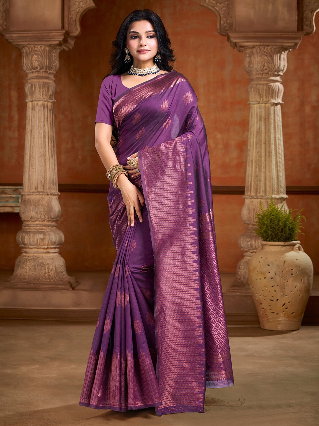 

DIVASTRI Ethnic Motifs Zari Art Silk Banarasi Saree, Purple