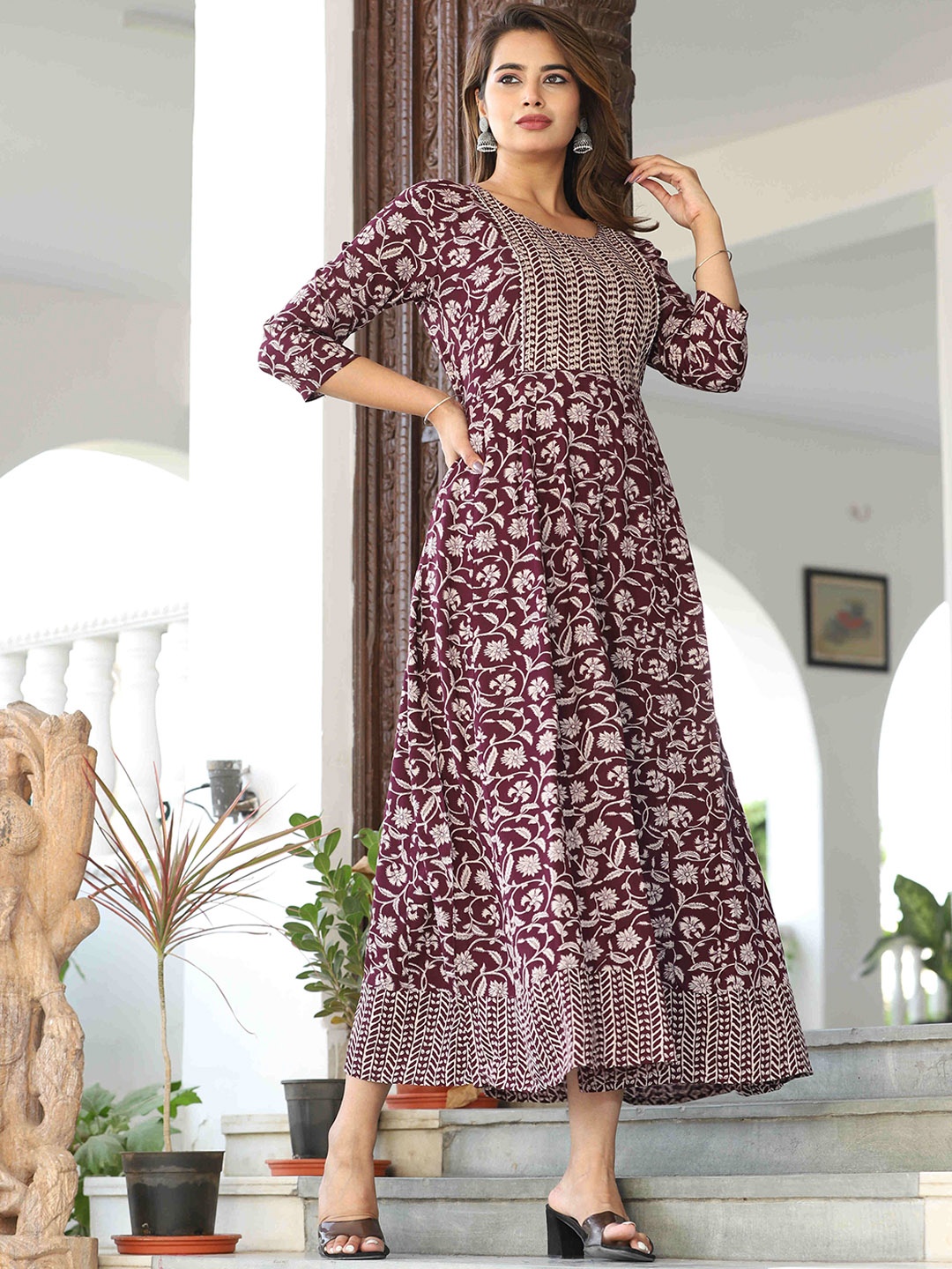 

KALINI Printed Sequinned Anarkali Kurta, Purple