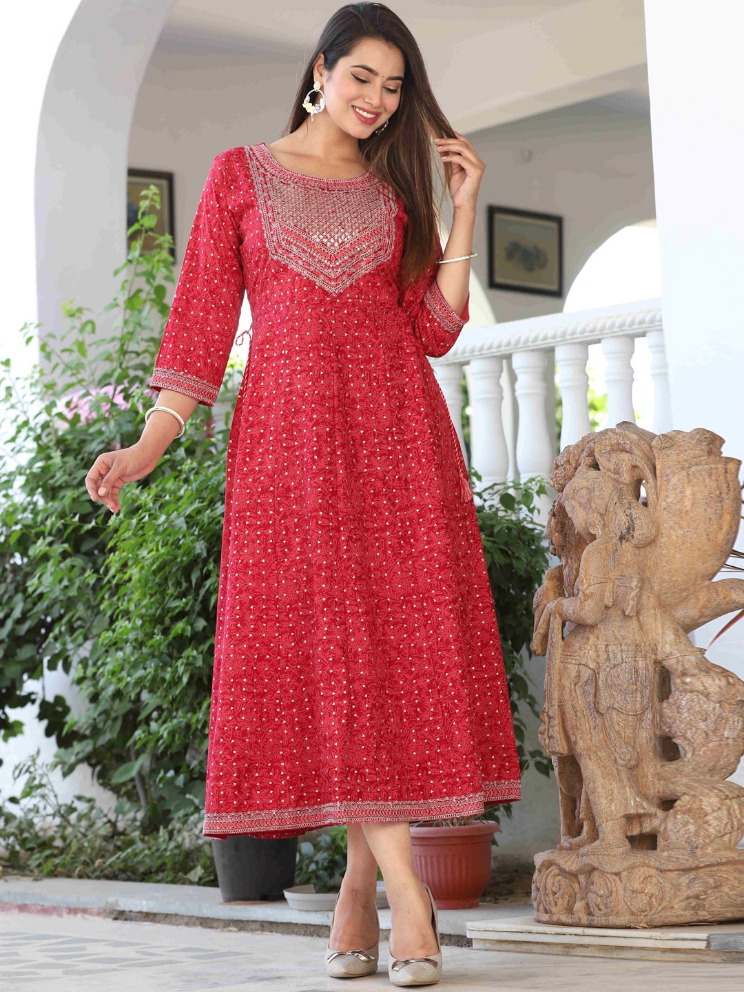 

KALINI Floral Printed Thread Work Kurta, Maroon