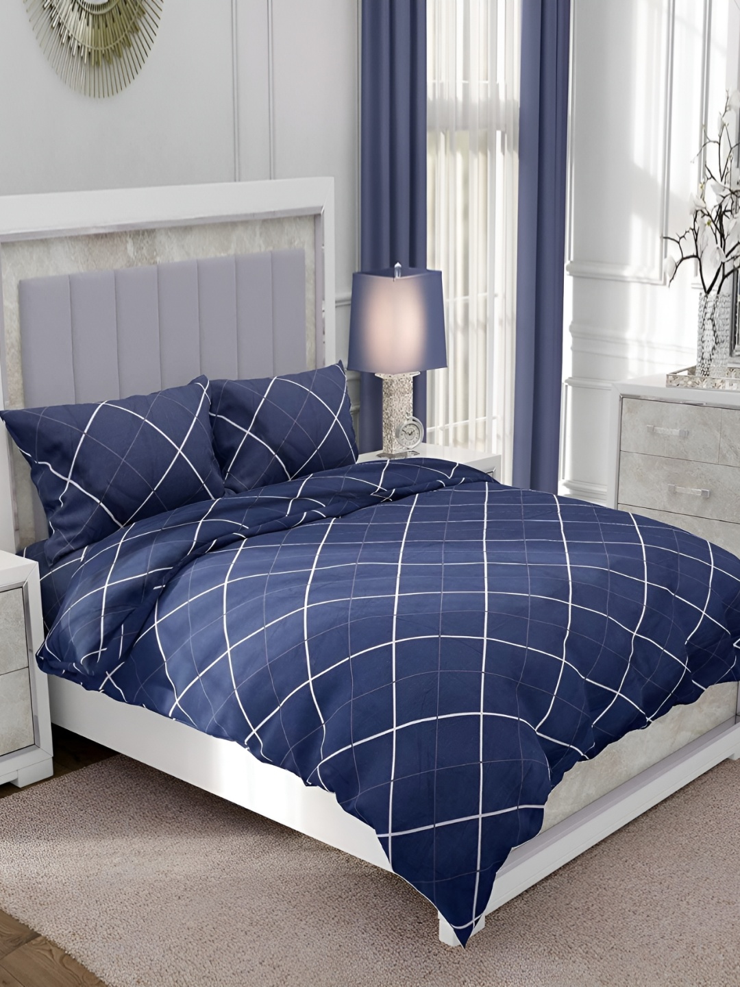 

RRC Blue & White Geometric Printed AC Room 210 GSM Double Bed Comforter