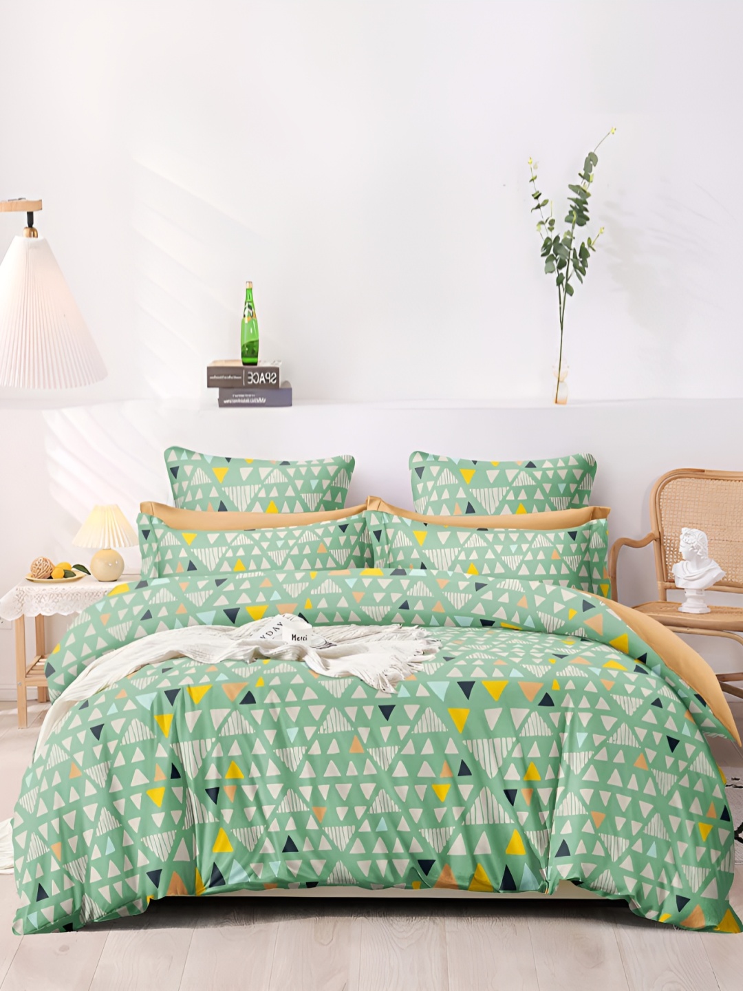 

RRC Green & Peach Geometric Printed AC Room 210 GSM Double Bed Comforter