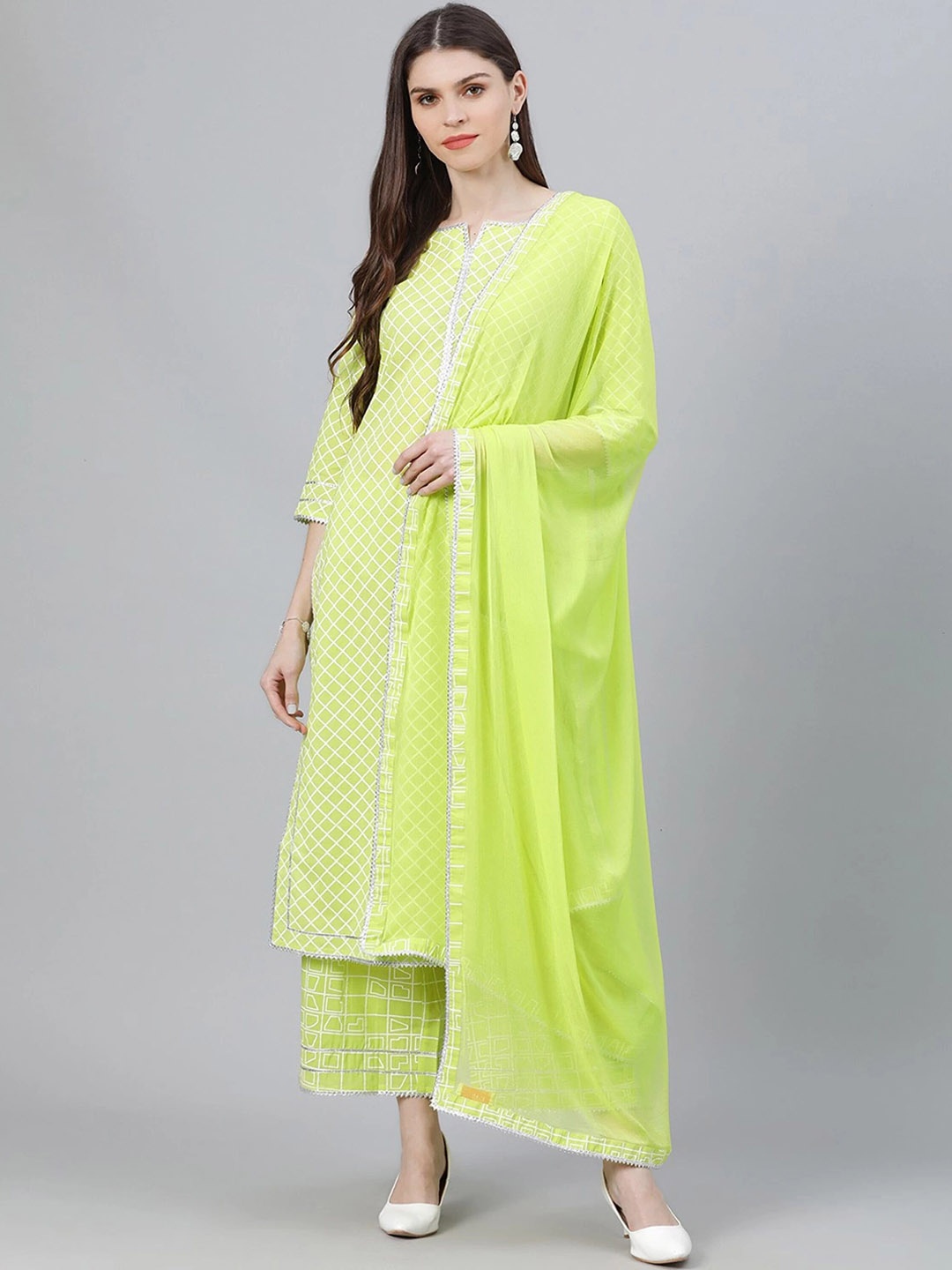 

TRENDSWILL Notch Neck Regular Straight Kurta with Palazzos & With Dupatta, Green