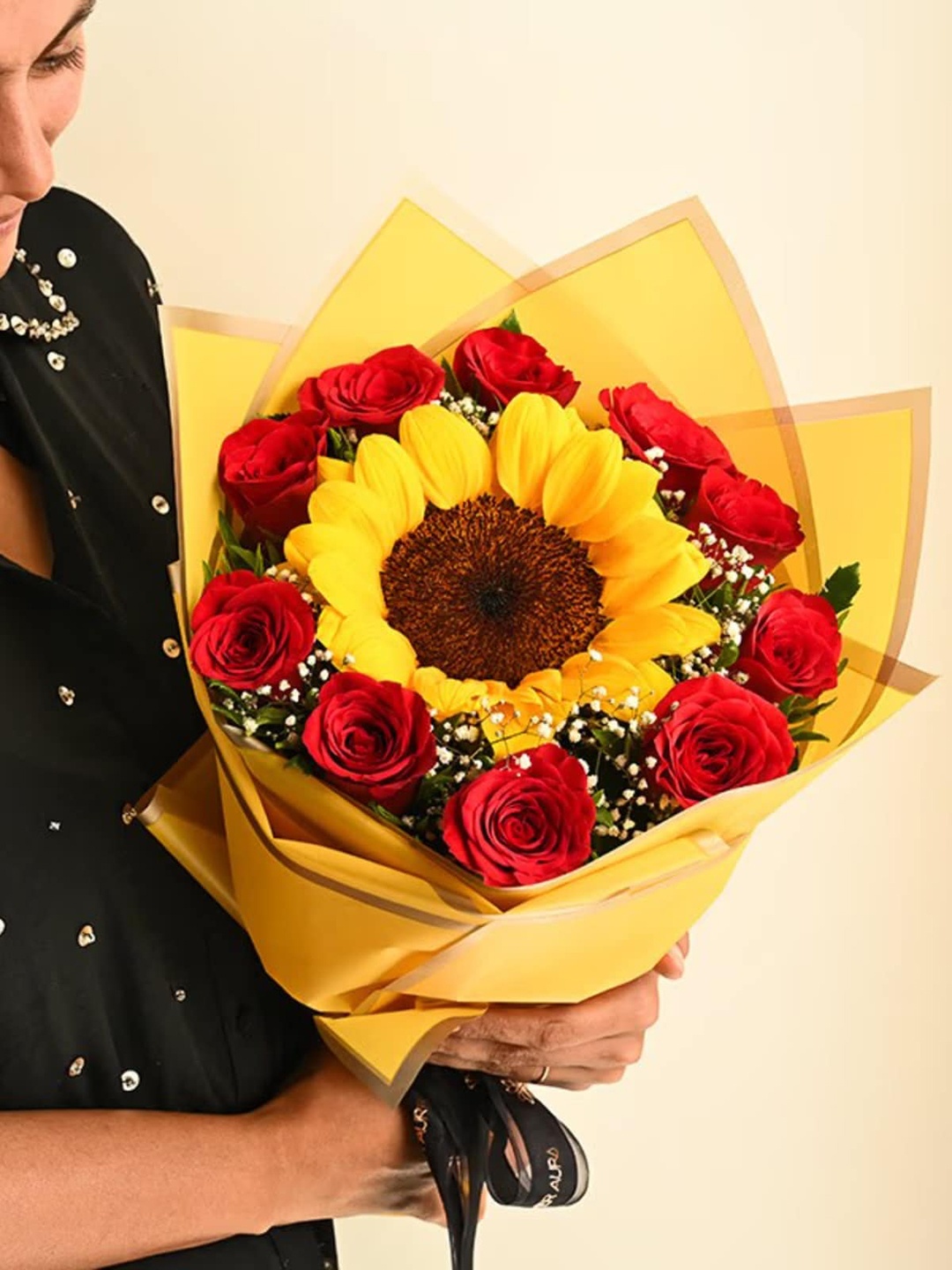 

Floweraura Red & Yellow 11 Pieces Roses & Sunflower Romantic Bunch Fresh Flowers Bouquet