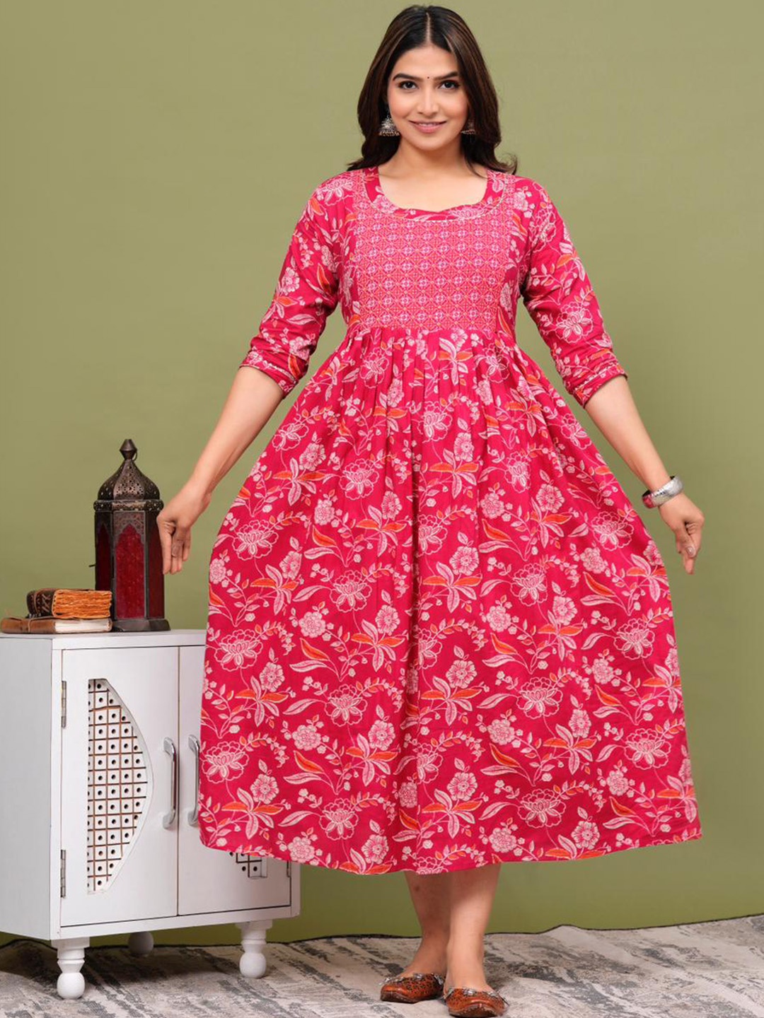 

NITVAN Geometric Printed Mirror Work Maternity Cotton Anarkali Kurta, Pink