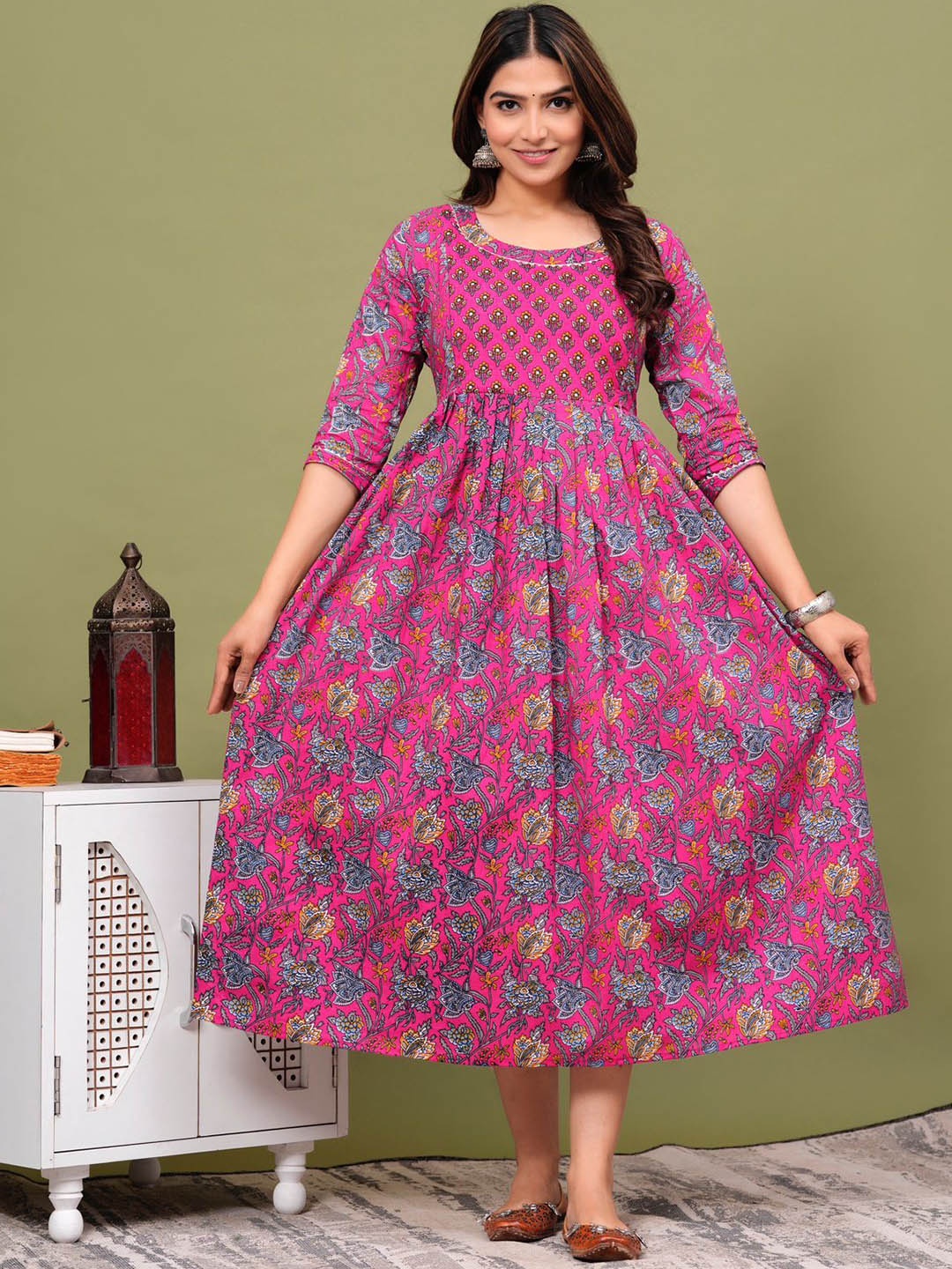 

NITVAN Floral Printed Gotta Patti Maternity Anarkali Kurta, Purple