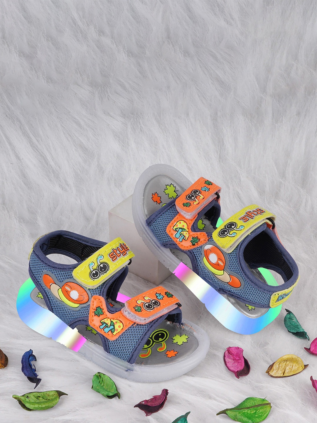 

BAESD Infants Dancing Led Light Sports Sandals, Blue