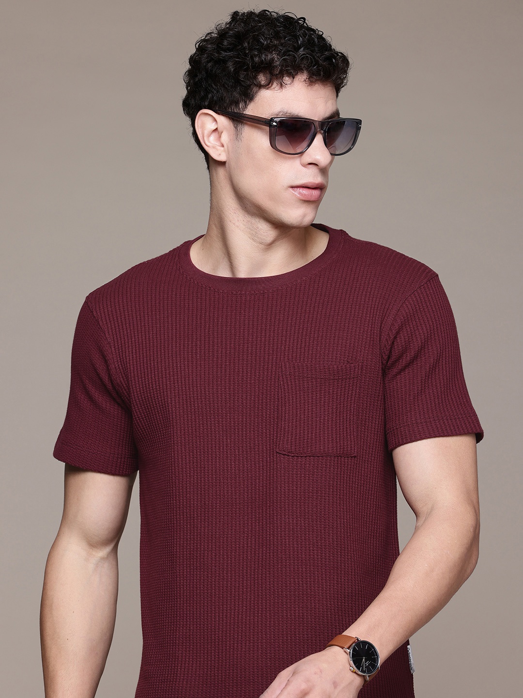 

The Roadster Lifestyle Co. Textured Patch Pocket T-shirt, Burgundy
