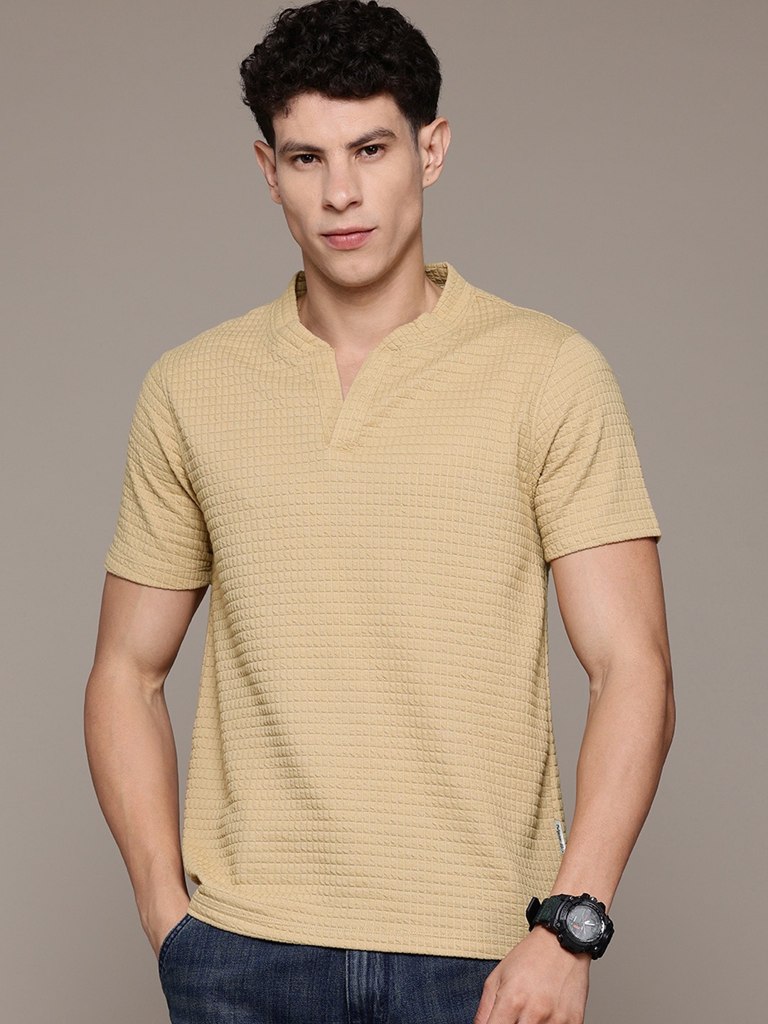 

The Roadster Lifestyle Co. Textured Regular Fit T-shirt, Beige