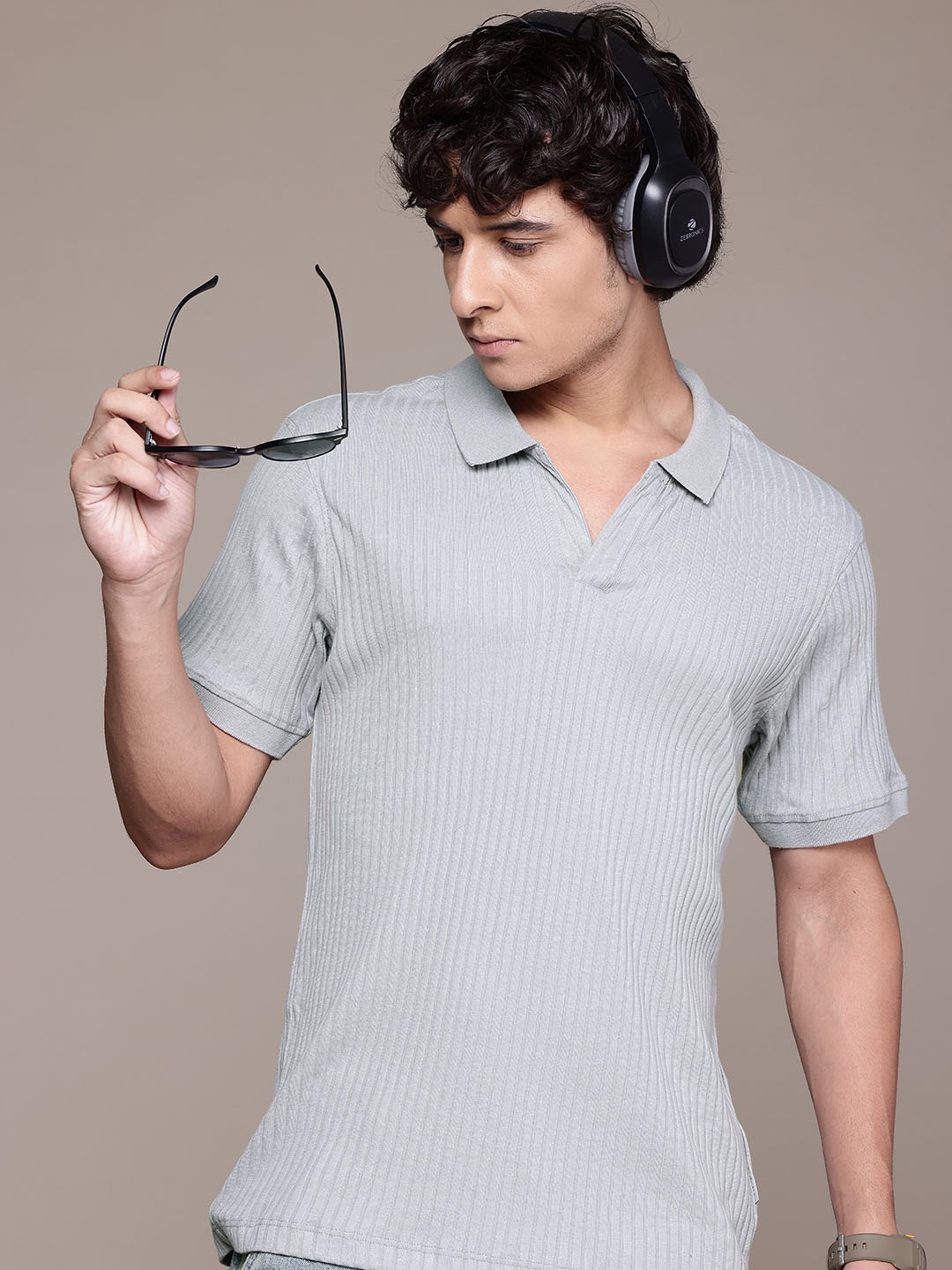 

The Roadster Lifestyle Co. Regular-Fit Self-Striped Polo Collar T-shirt, Grey