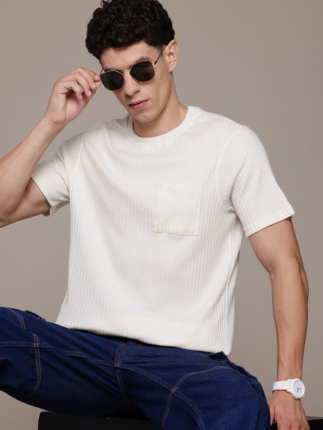 

The Roadster Lifestyle Co. Ribbed Pocket T-shirt, Off white