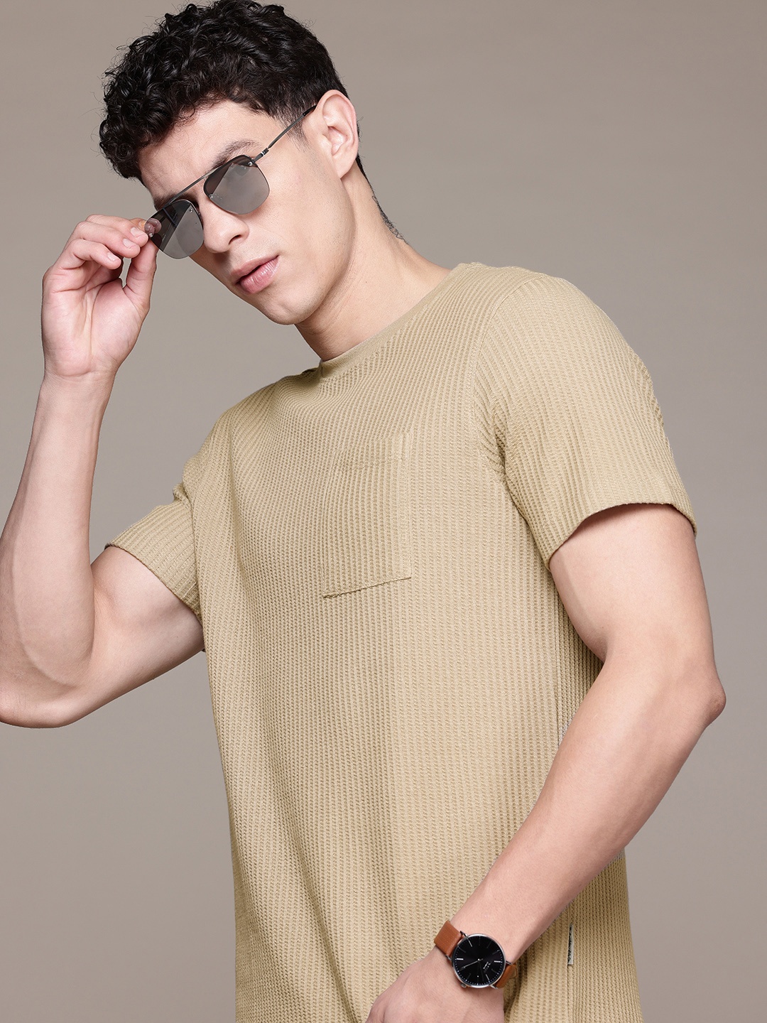 

The Roadster Lifestyle Co. Textured Patch Pocket T-shirt, Beige