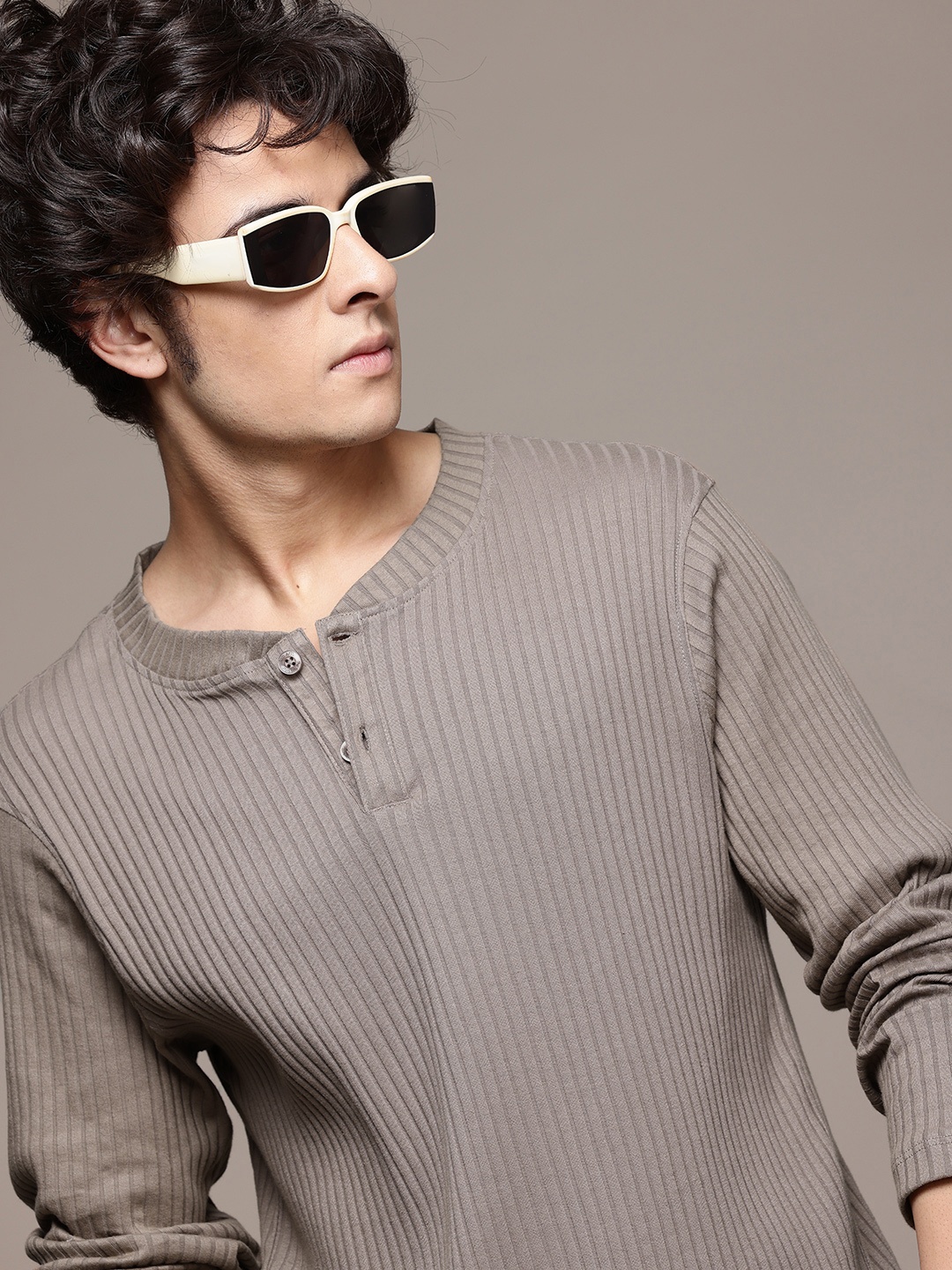 

The Roadster Lifestyle Co. Ribbed Henley Neck T-shirt, Taupe