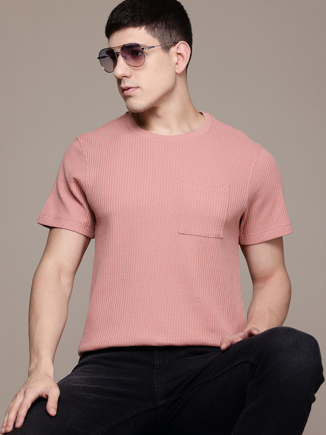 

The Roadster Lifestyle Co. Textured Pocket Detailed T-shirt, Peach