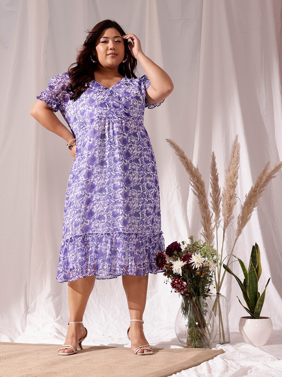 

CURVY STREET Purple Floral Printed Flared V-Neck Fit & Flare Midi Dress