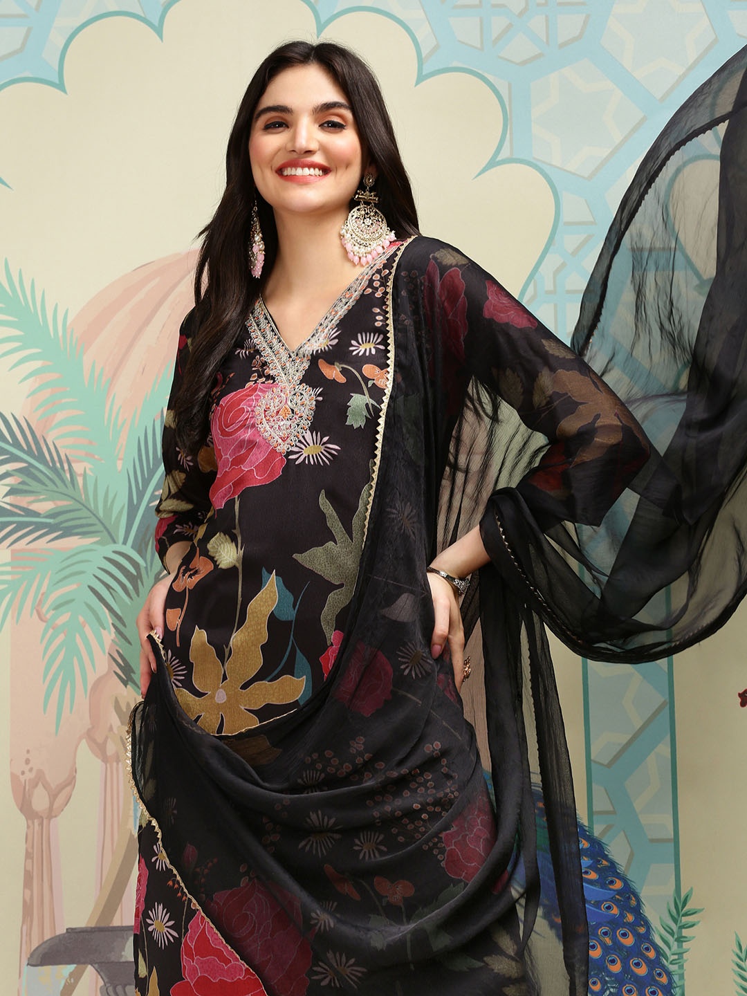 

Ishin Floral Printed V-Neck Three-Quarter Sleeves Kurta with Trousers & With Dupatta, Green