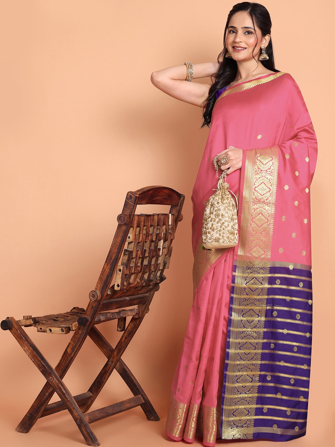 

TANTLOOM Woven Design Zari Silk Blend Kanjeevaram Saree, Pink