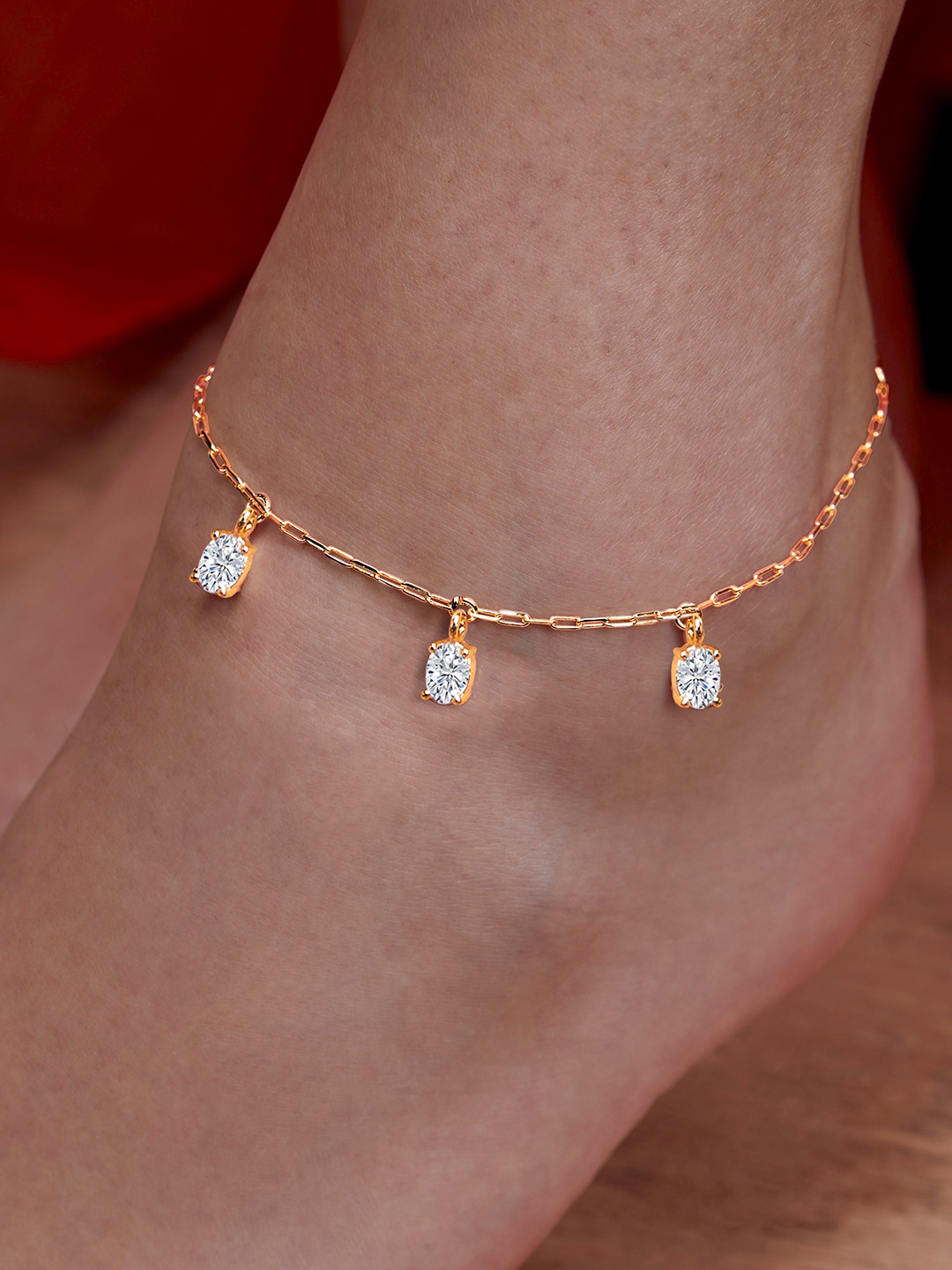 

MINUTIAE Gold-Plated Artificial Stones Studded Anklet