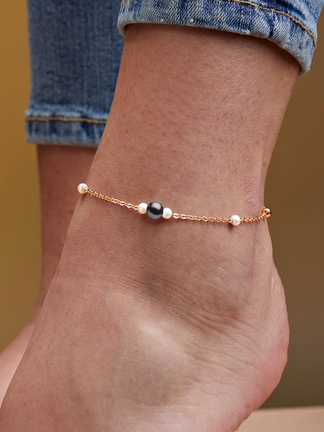 

MINUTIAE Gold Plated Artificial Stones and Beads Anklet