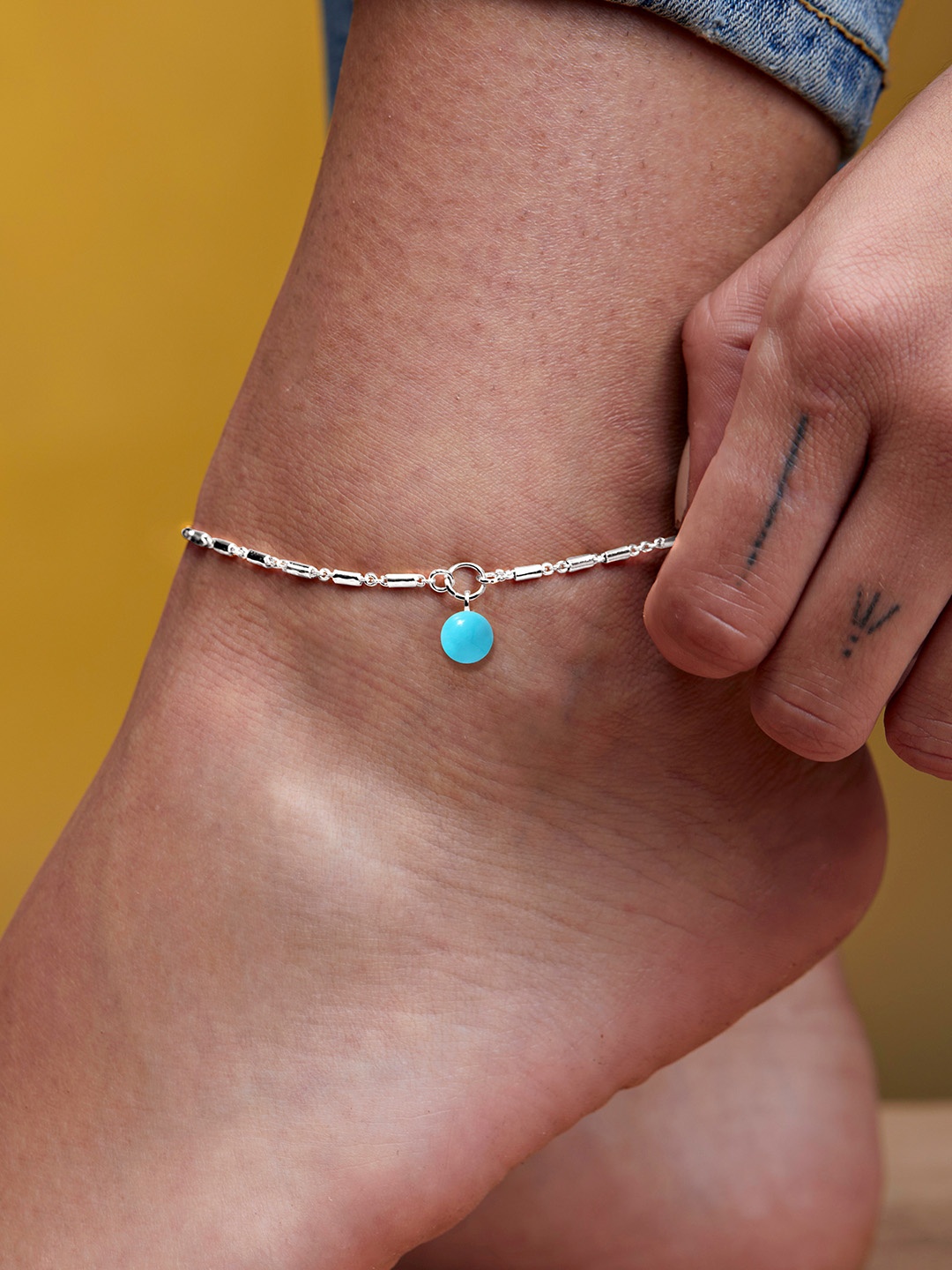 

MINUTIAE Silver Plated Artificial Stones and Beads Anklet