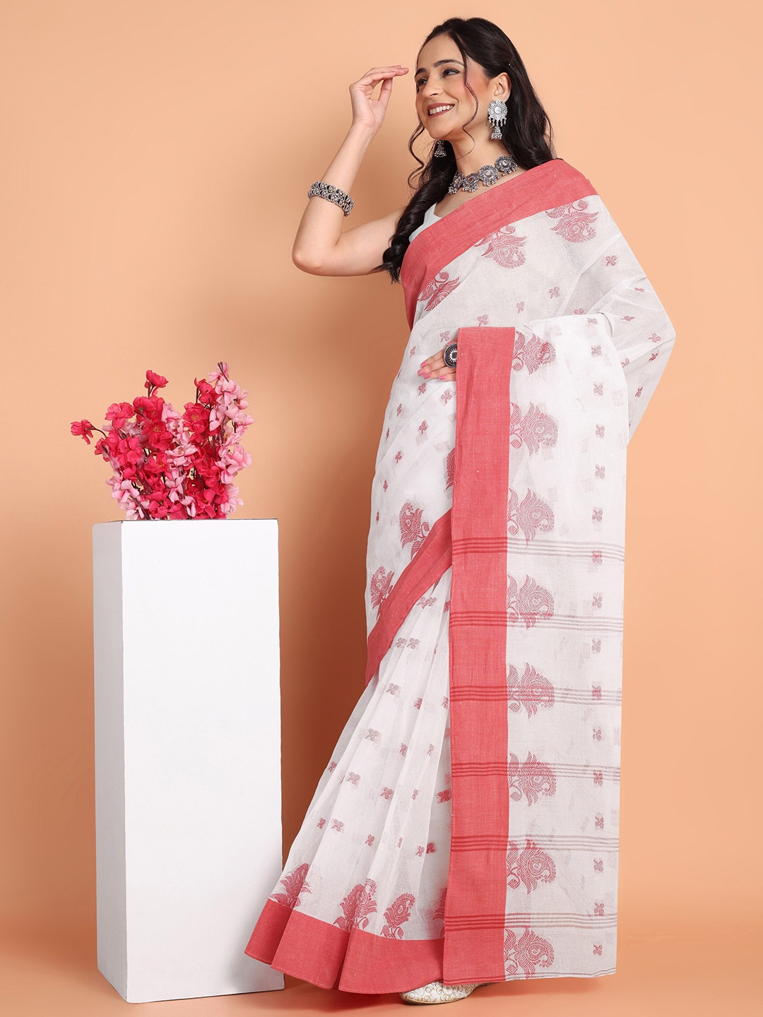 

TANTLOOM Ethnic Motifs Pure Cotton Taant Saree, White