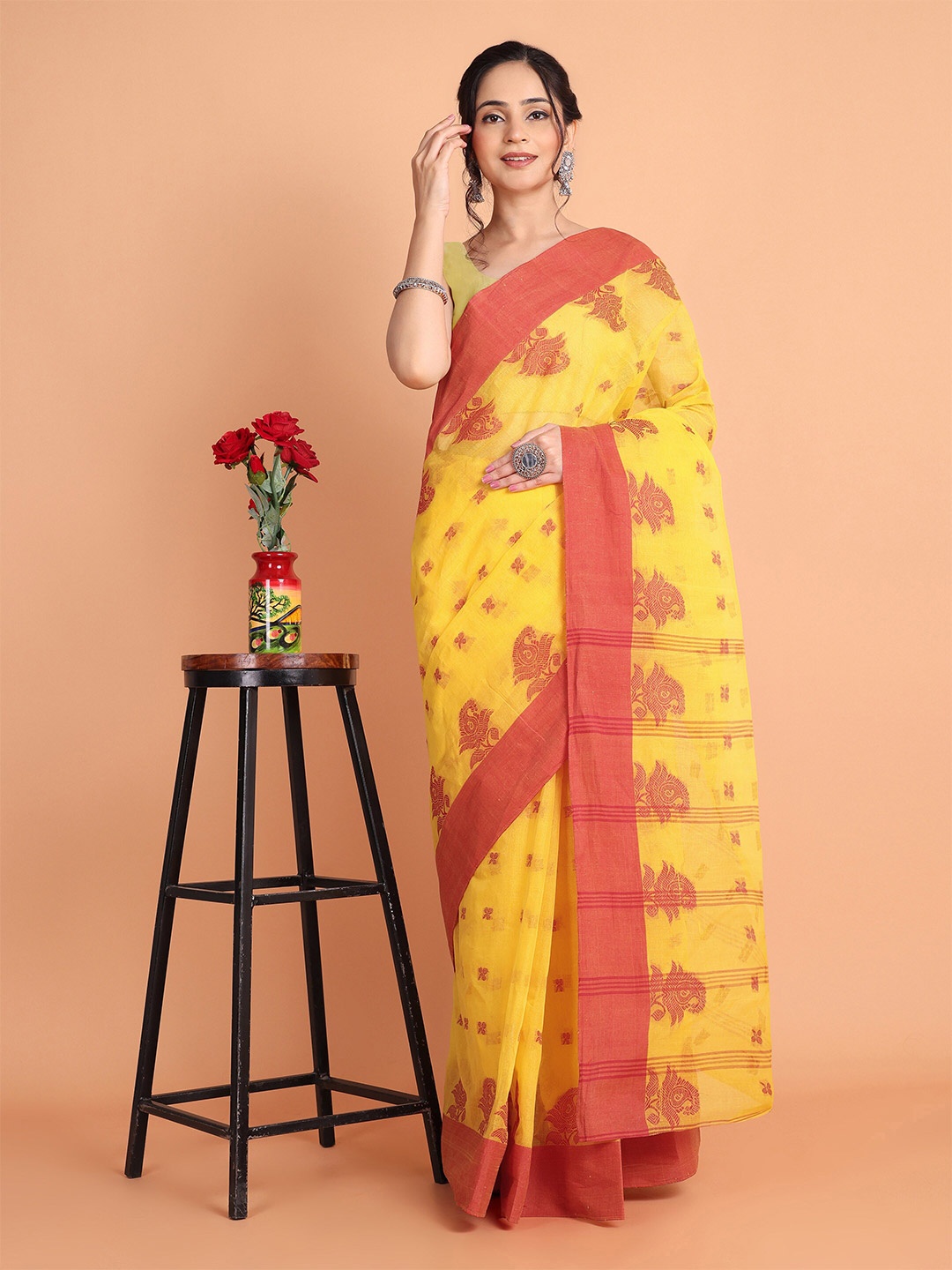 

TANTLOOM Women Ethnic Motifs Pure Cotton Taant Saree, Yellow