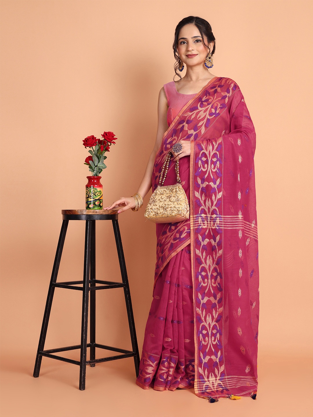 

Tantloom Woven Design Zari Partywear Saree, Pink