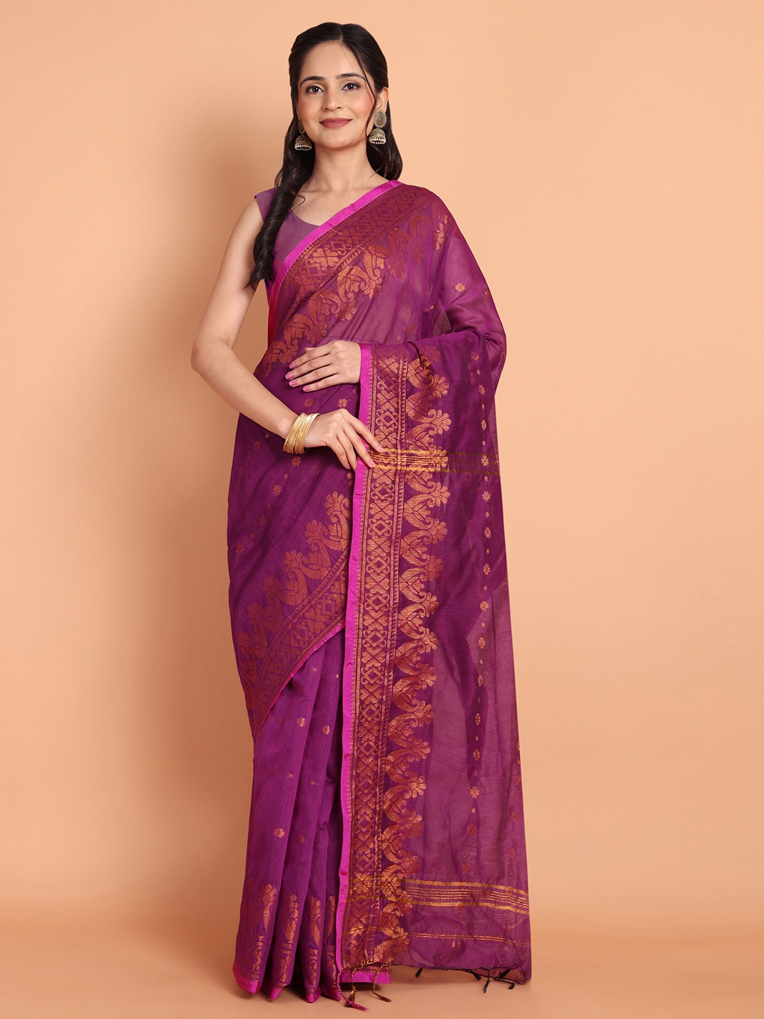 

TANTLOOM Women Woven Design Zari Partywear Saree, Maroon