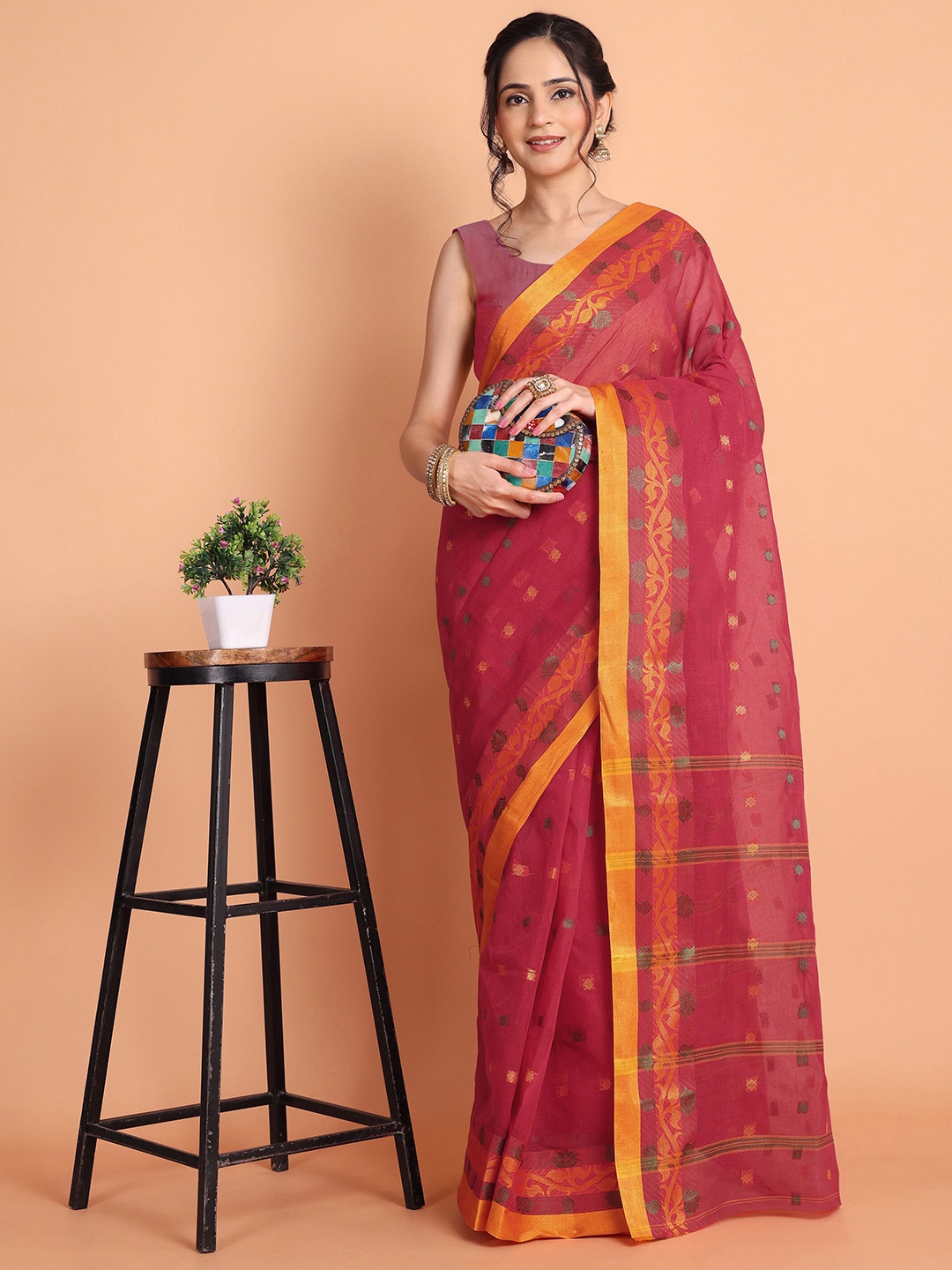 

TANTLOOM Woven Design Zari Pure Cotton Taant Saree, Red